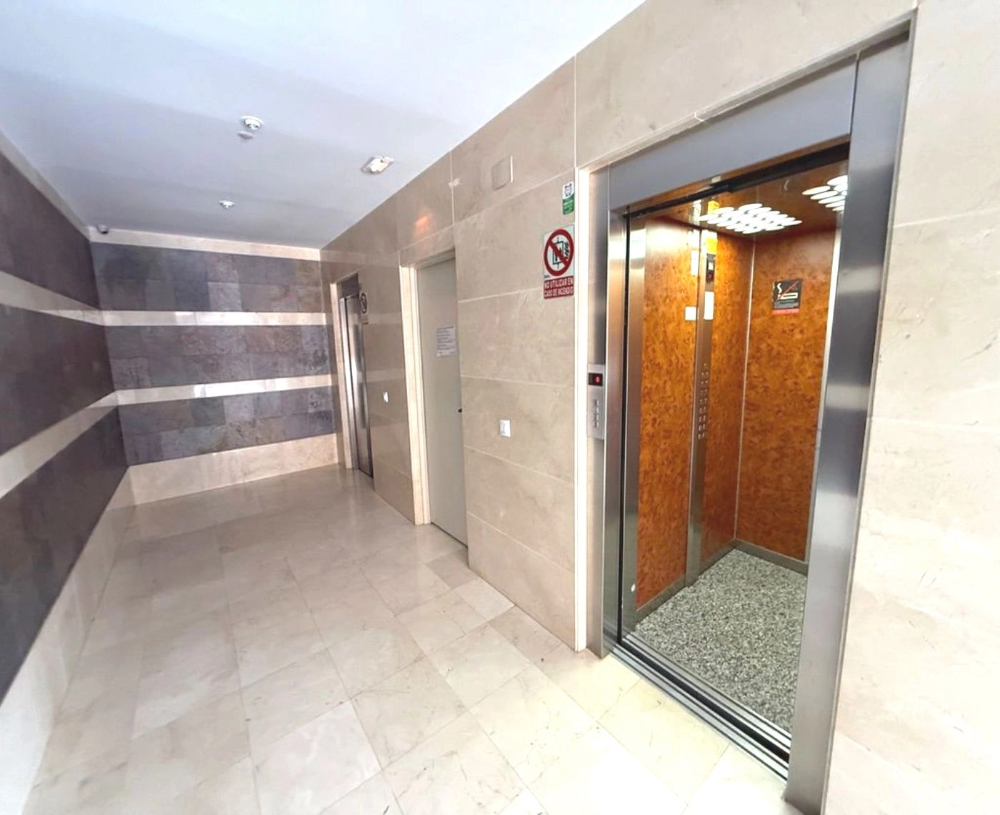 Licht appartement in het centrum van Calpe met parkeerplaats, zwembad en terras - Klaar om in te trekken!