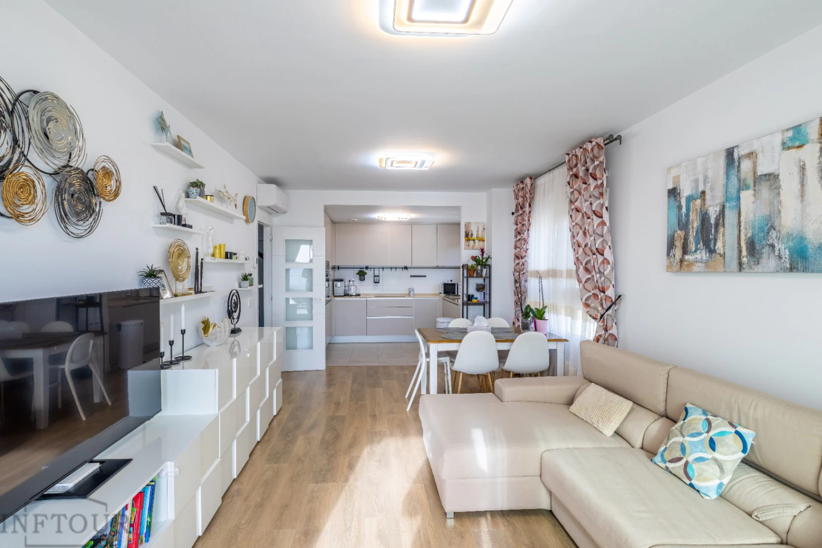 Appartement de 2 chambres et 2 salles de bains à Calpe avec piscine