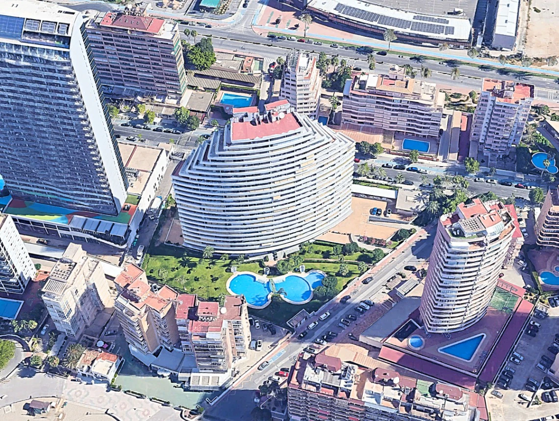 A407 - Exclusivo apartamento en Apolo XIV con garaje privado – Calpe