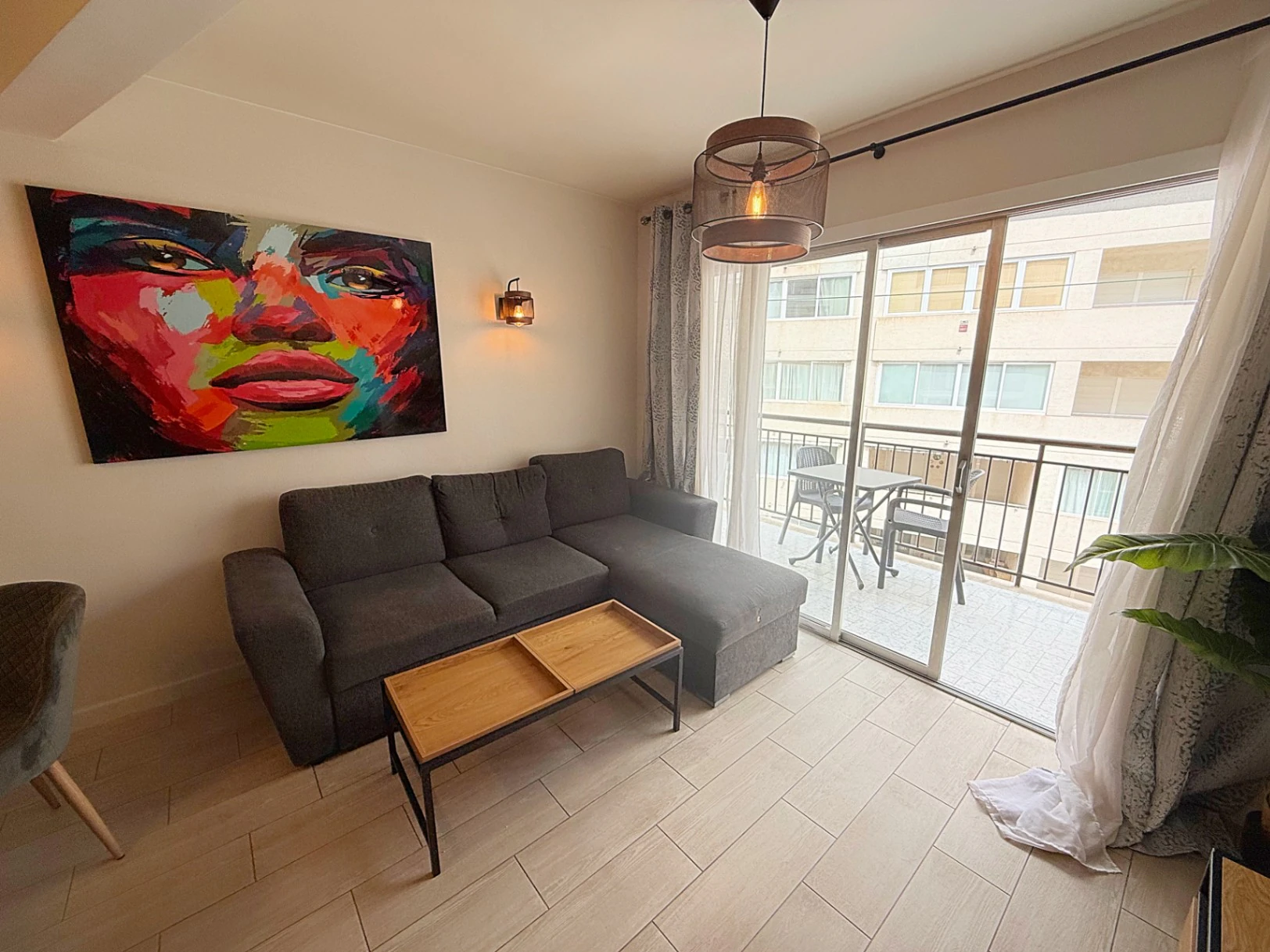 A444C - Renovated apartment in the Arenal area of Calpe, 4th floor with elevator.