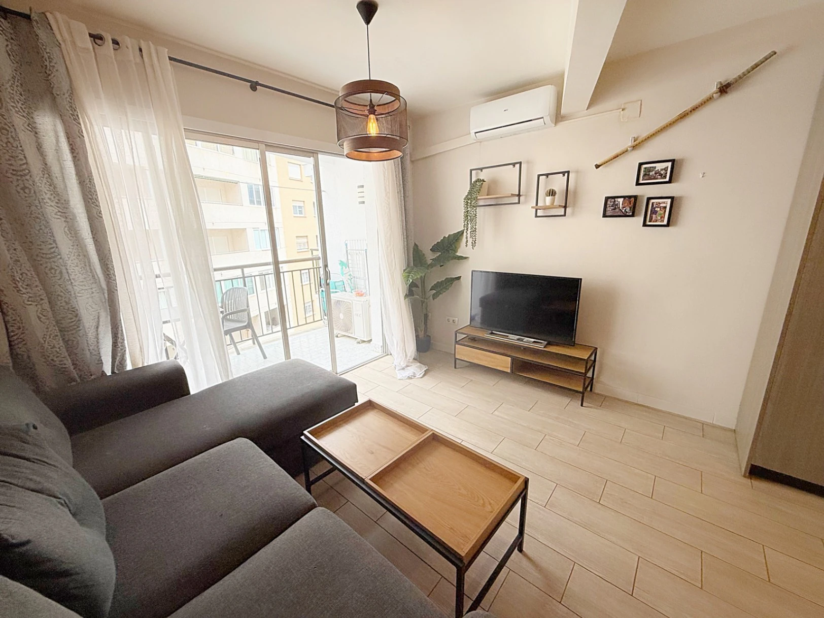 A444C - Renovated apartment in the Arenal area of Calpe, 4th floor with elevator.