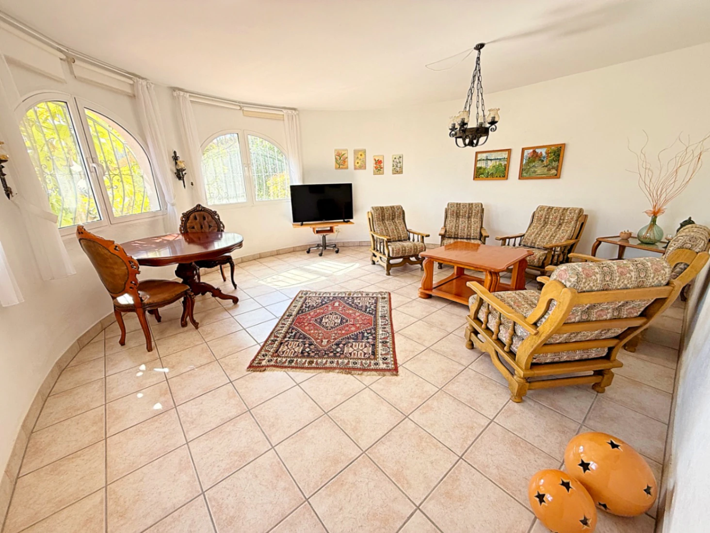 C423 - Joya Mediterránea con Vistas Infinitas: Un Refugio Impecable en Calpe