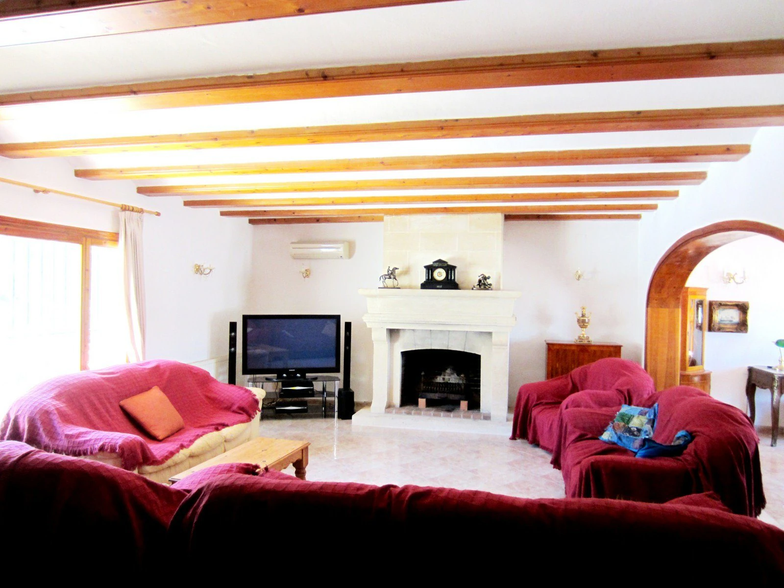 C653 - Preciosa casa de Campo en pueblo pinos.