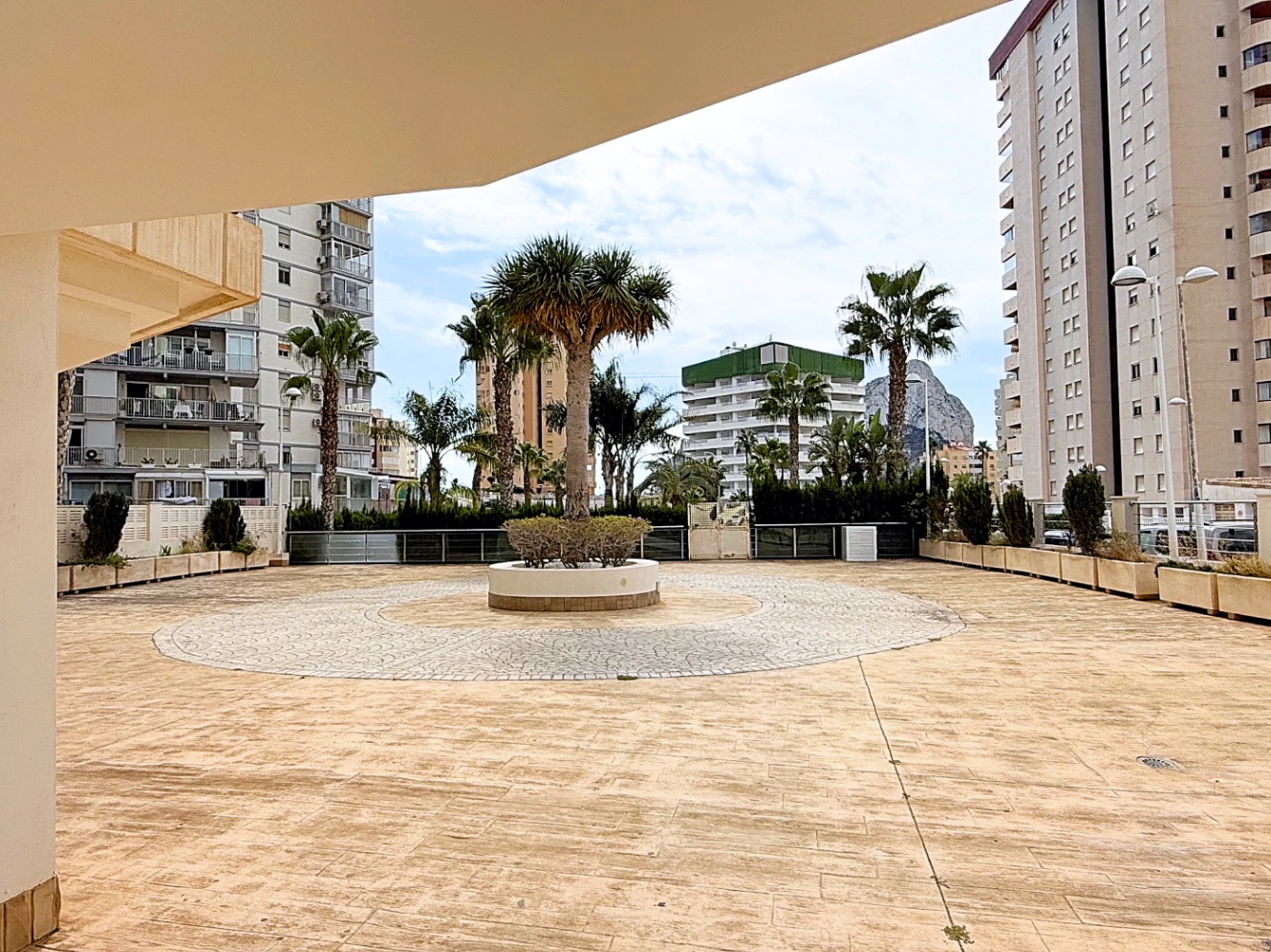 Impresionante Ático en Una Sola Planta con Vistas al Mar de 240° – Una Propiedad Verdaderamente Única en Calpe