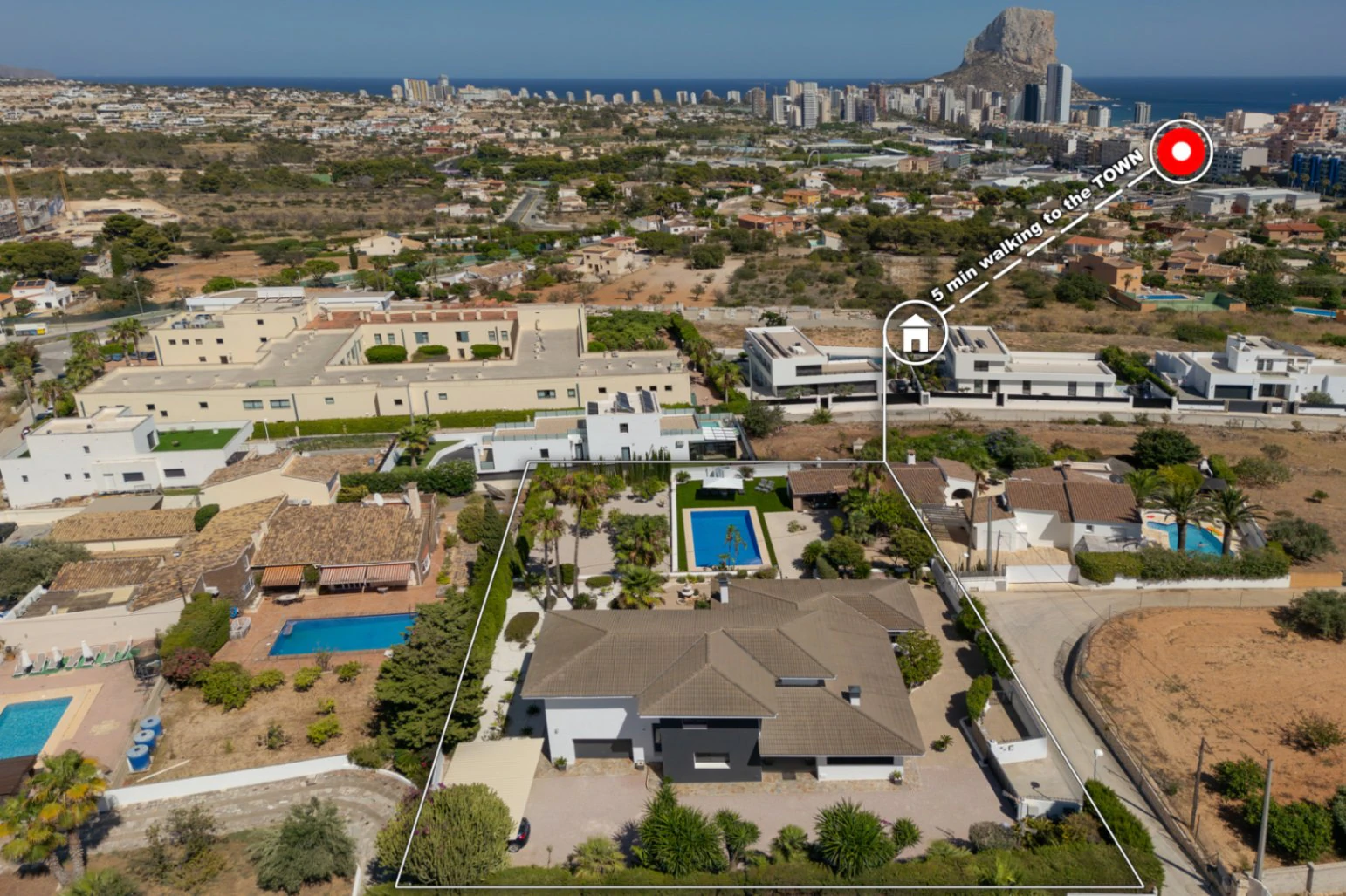 C415 - Villa moderna con vistas panorámicas de Ifach y sierra de Olta