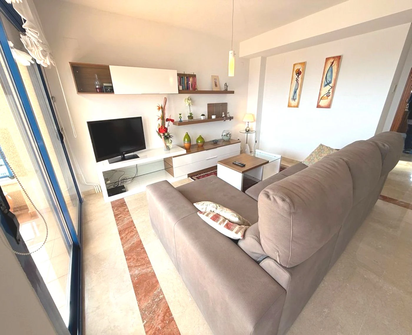 Ático Dúplex de Ensueño en Calpe: Un Balcón Privado al Mediterráneo