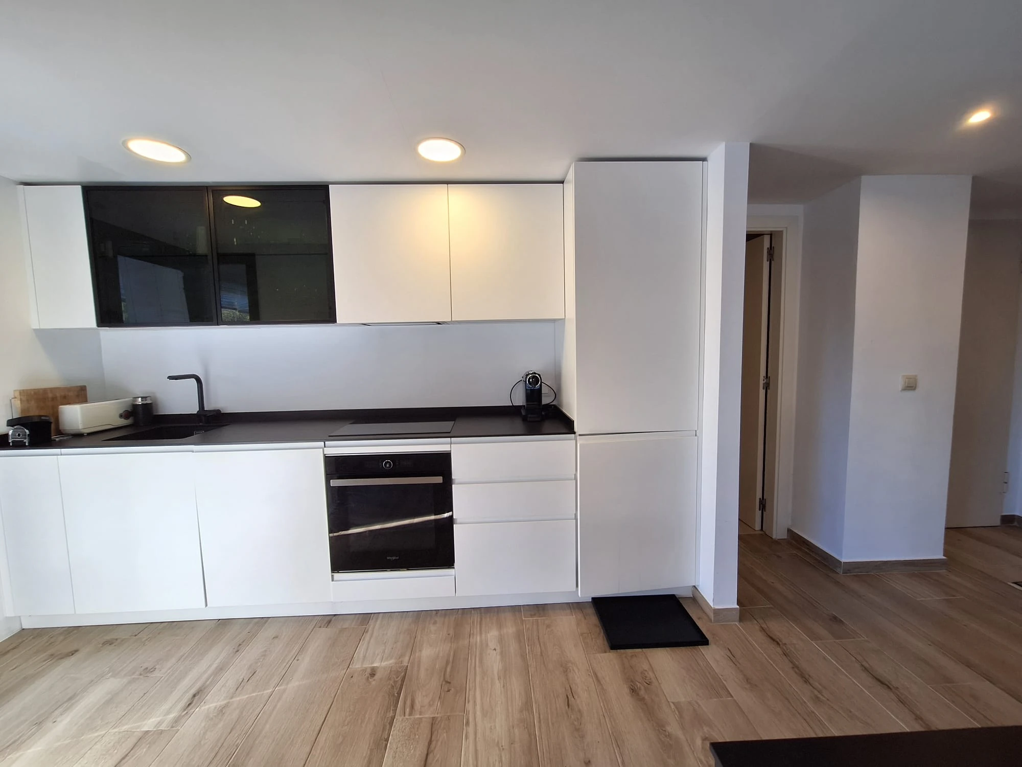 Wohnung zu verkaufen mit 2 Schlafzimmern und 2 Bädern sowie Gemeinschaftspool.