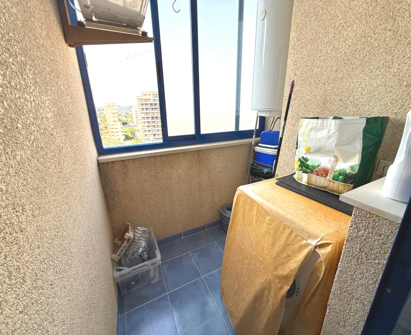 Ático Dúplex de Ensueño en Calpe: Un Balcón Privado al Mediterráneo