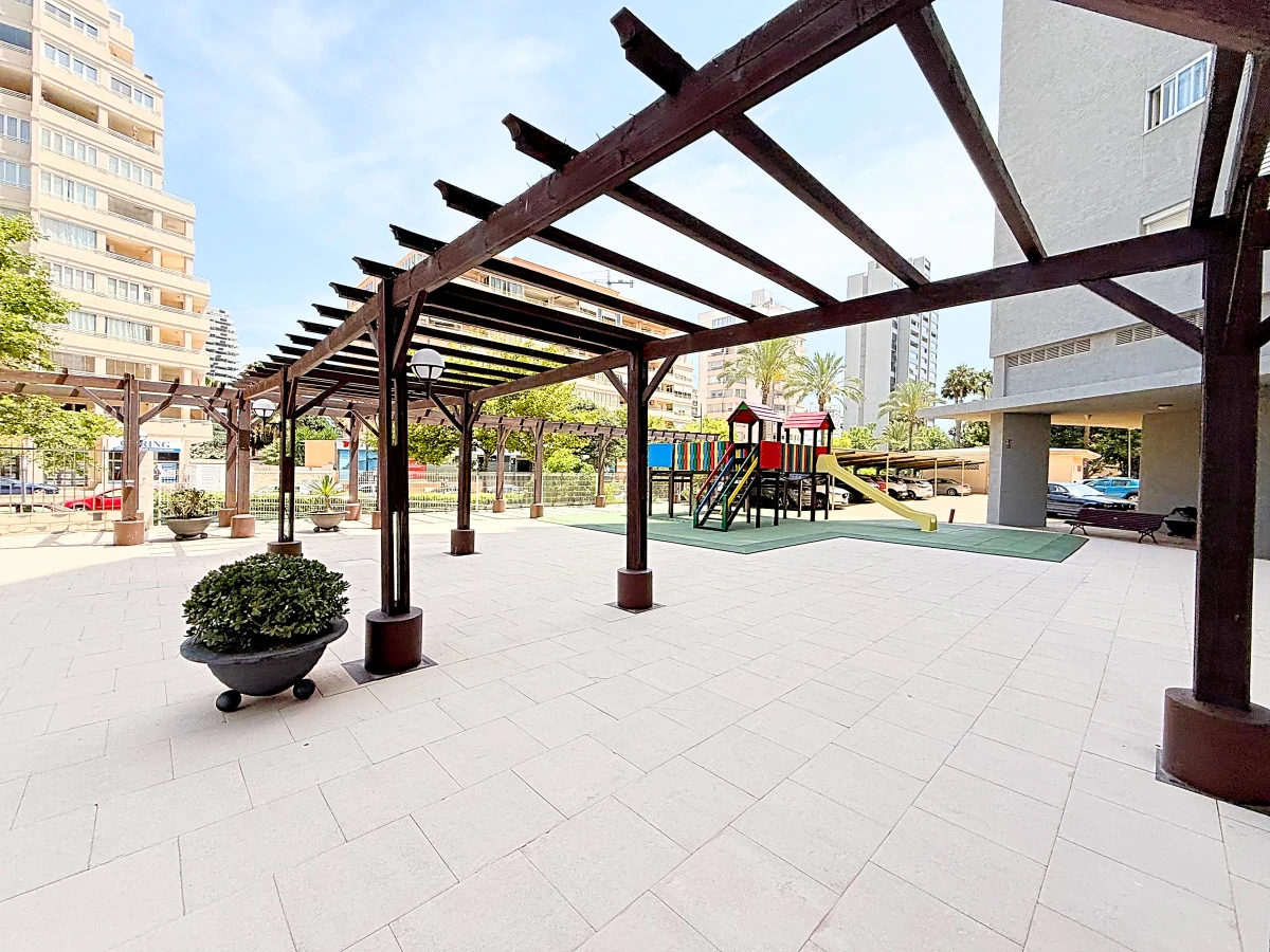 Exclusivo apartamento en Apolo XIV con garaje privado – Calpe
