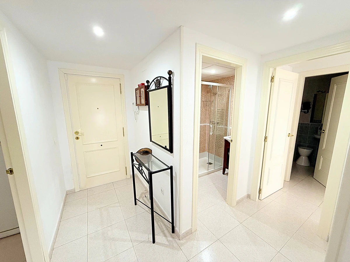 Exclusivo apartamento en Apolo XIV con garaje privado – Calpe