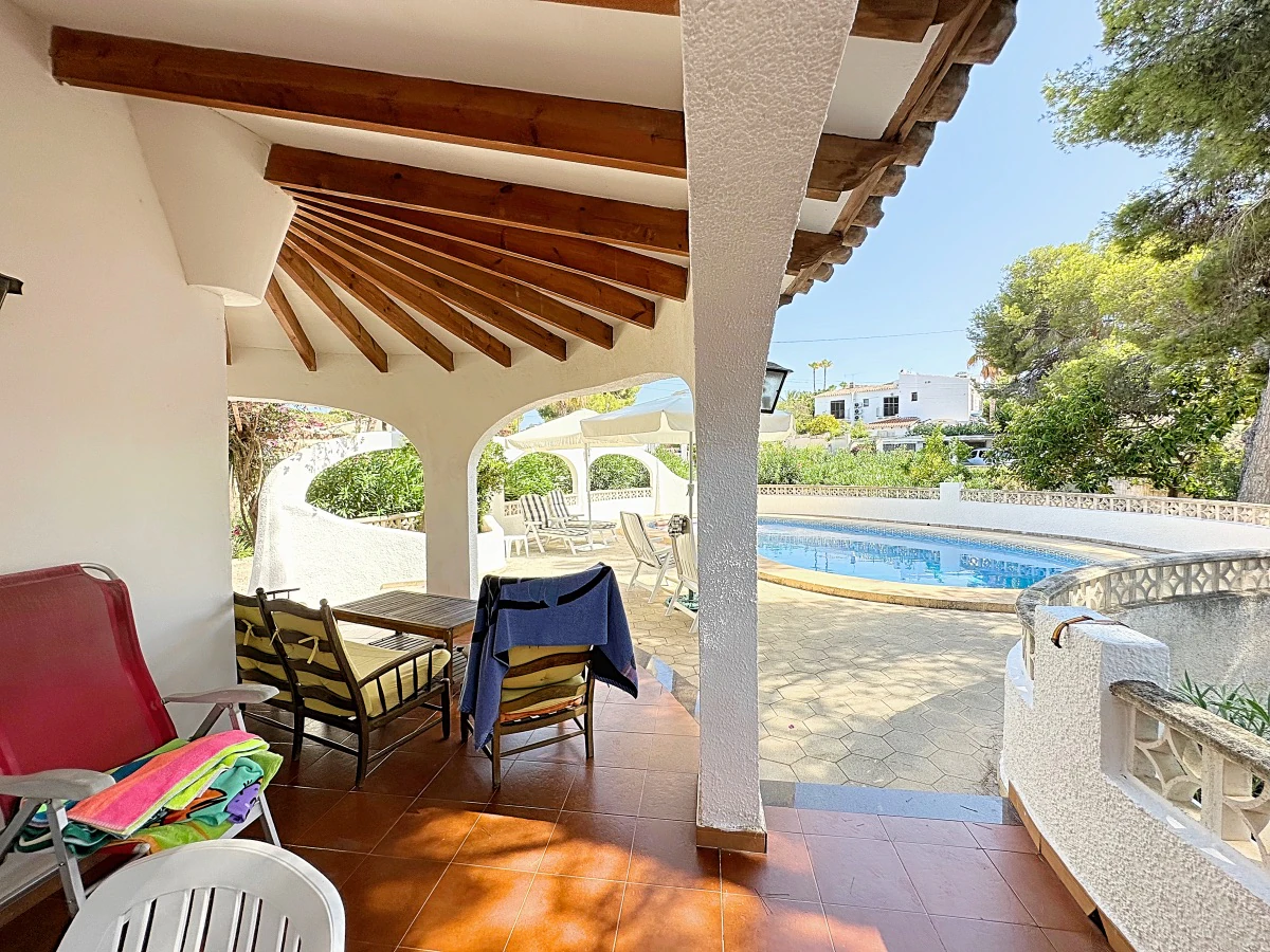 En zona de Los Pinos Si te identificas con el estilo mediterráneo...Esta es tu casa!!