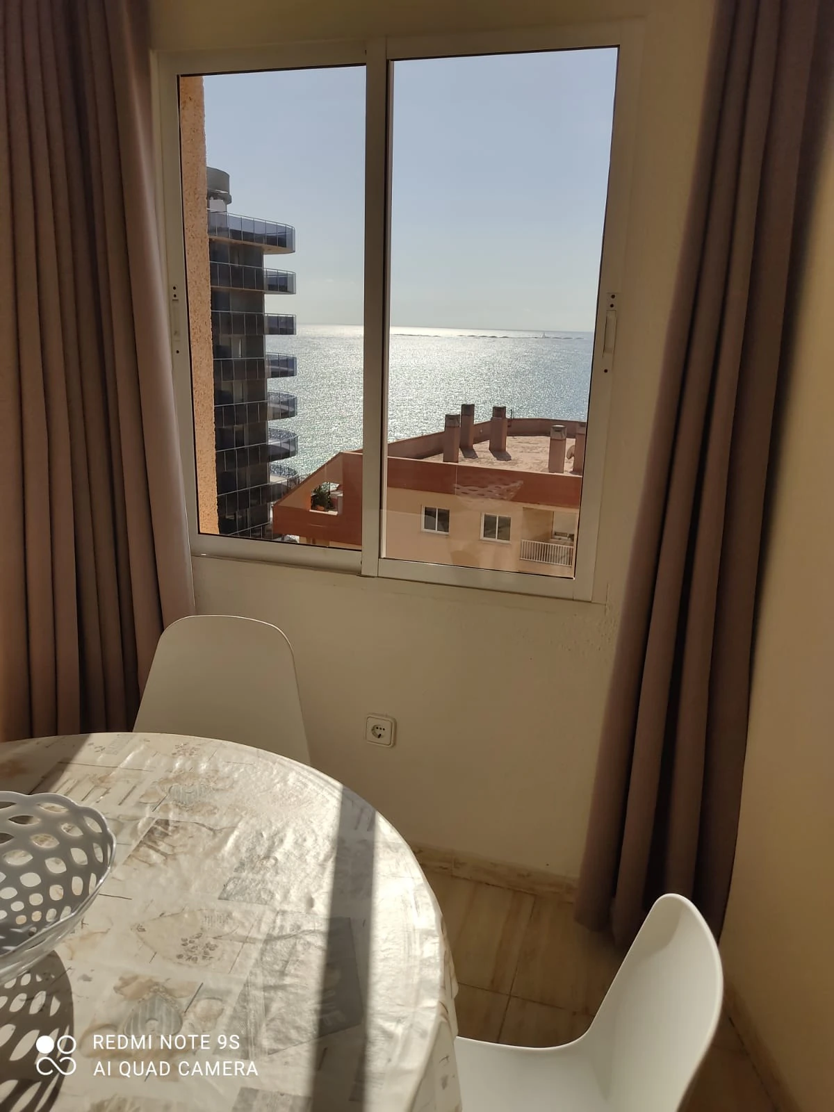 apartamento céntrico con vistas al mar y terraza