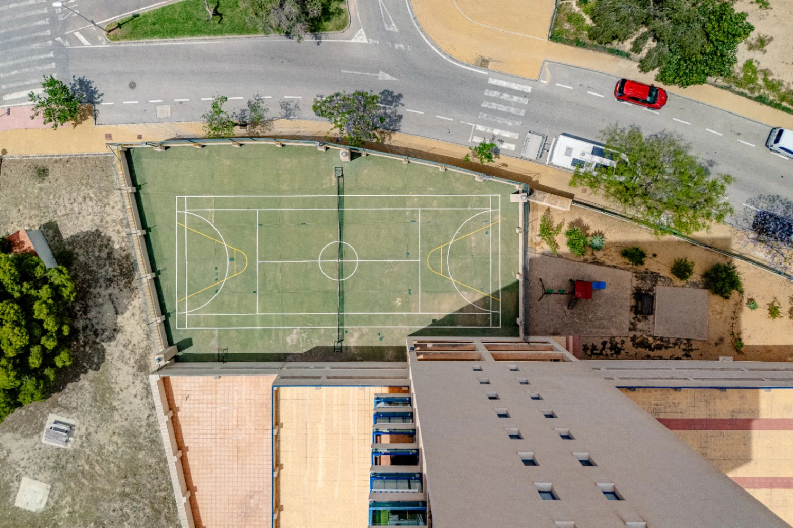Ático Dúplex de Ensueño en Calpe: Un Balcón Privado al Mediterráneo