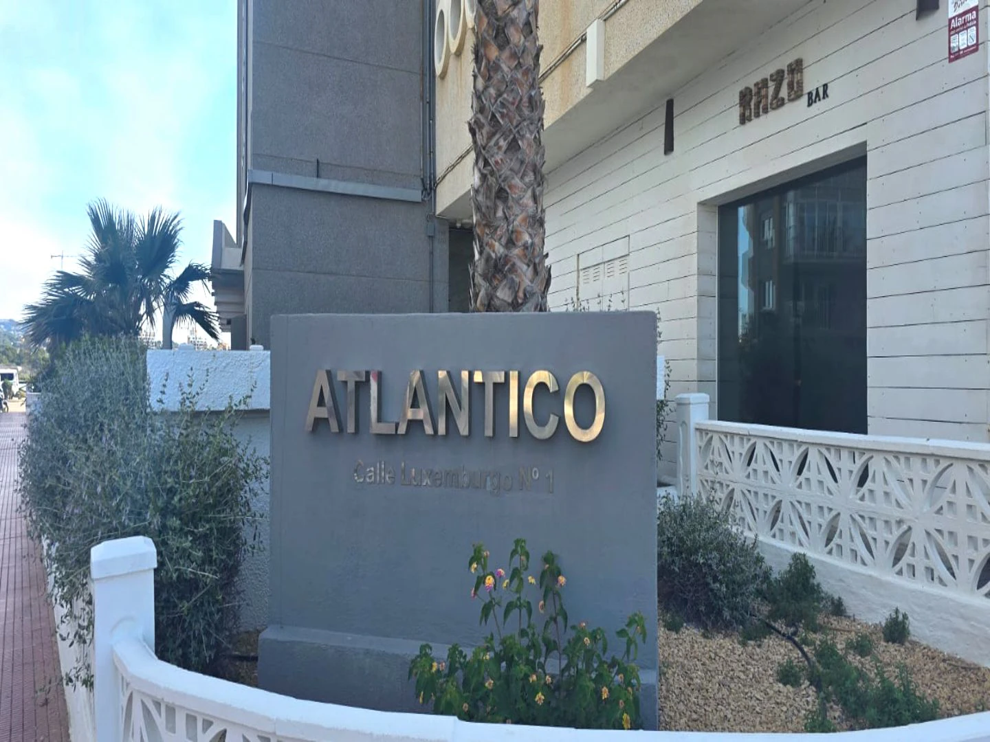 Despierta frente al Mediterráneo | Apartamento con vistas al mar en el Edificio Atlántico
