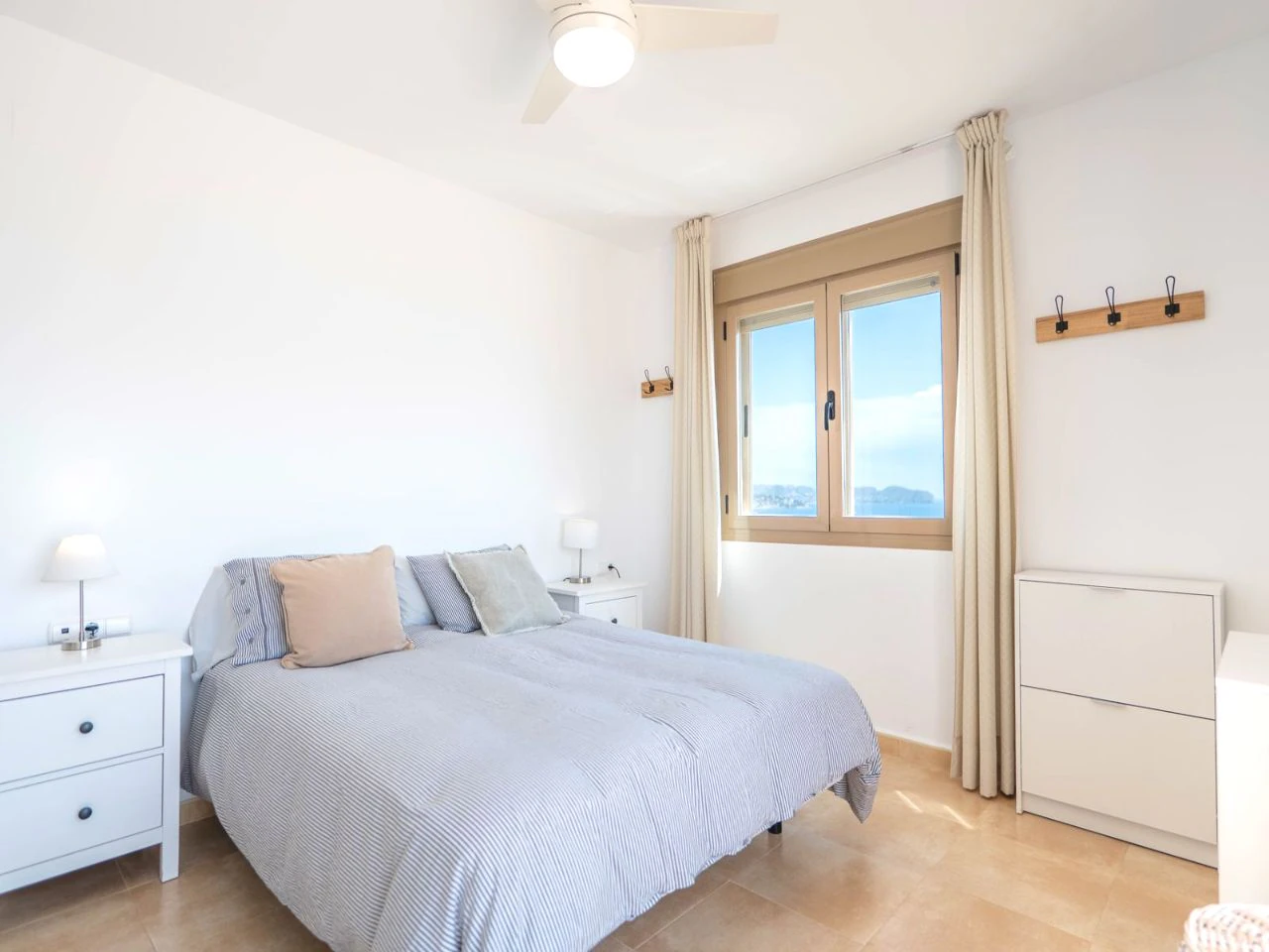 Impresionante Ático en Una Sola Planta con Vistas al Mar de 240° – Una Propiedad Verdaderamente Única en Calpe