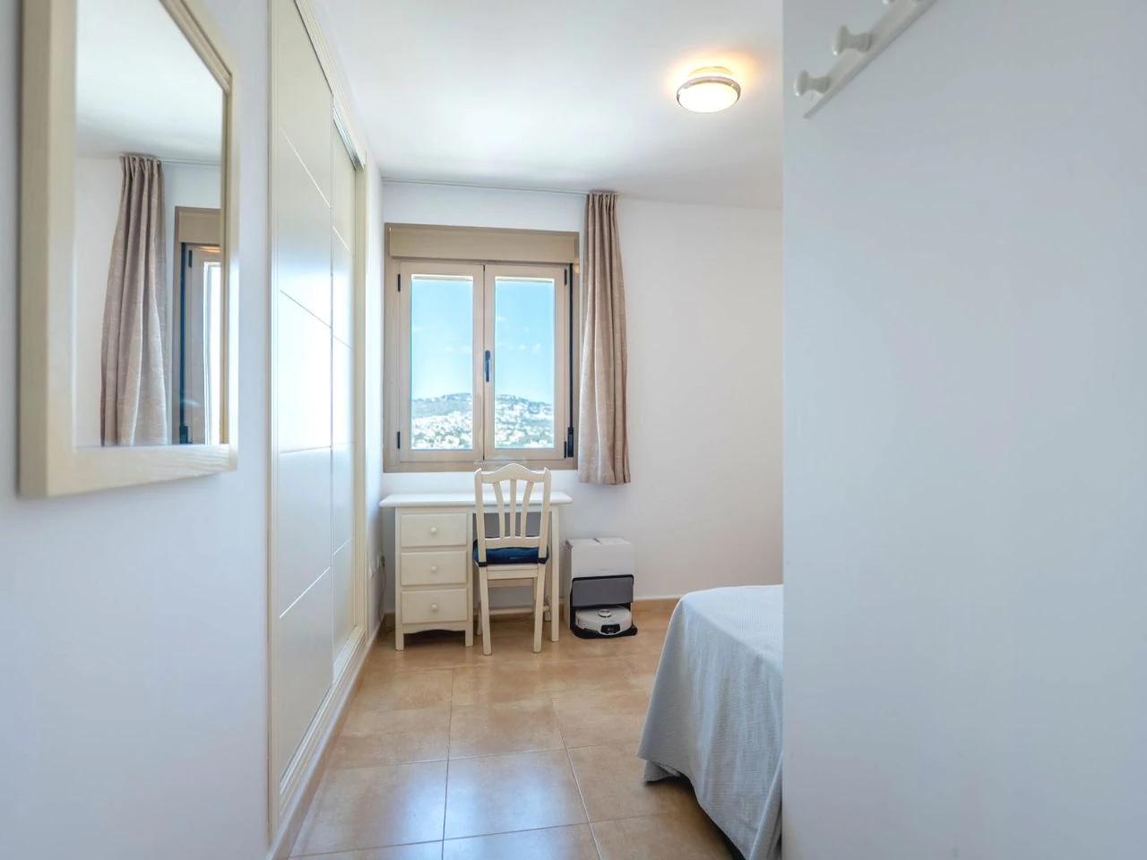 Impresionante Ático en Una Sola Planta con Vistas al Mar de 240° – Una Propiedad Verdaderamente Única en Calpe