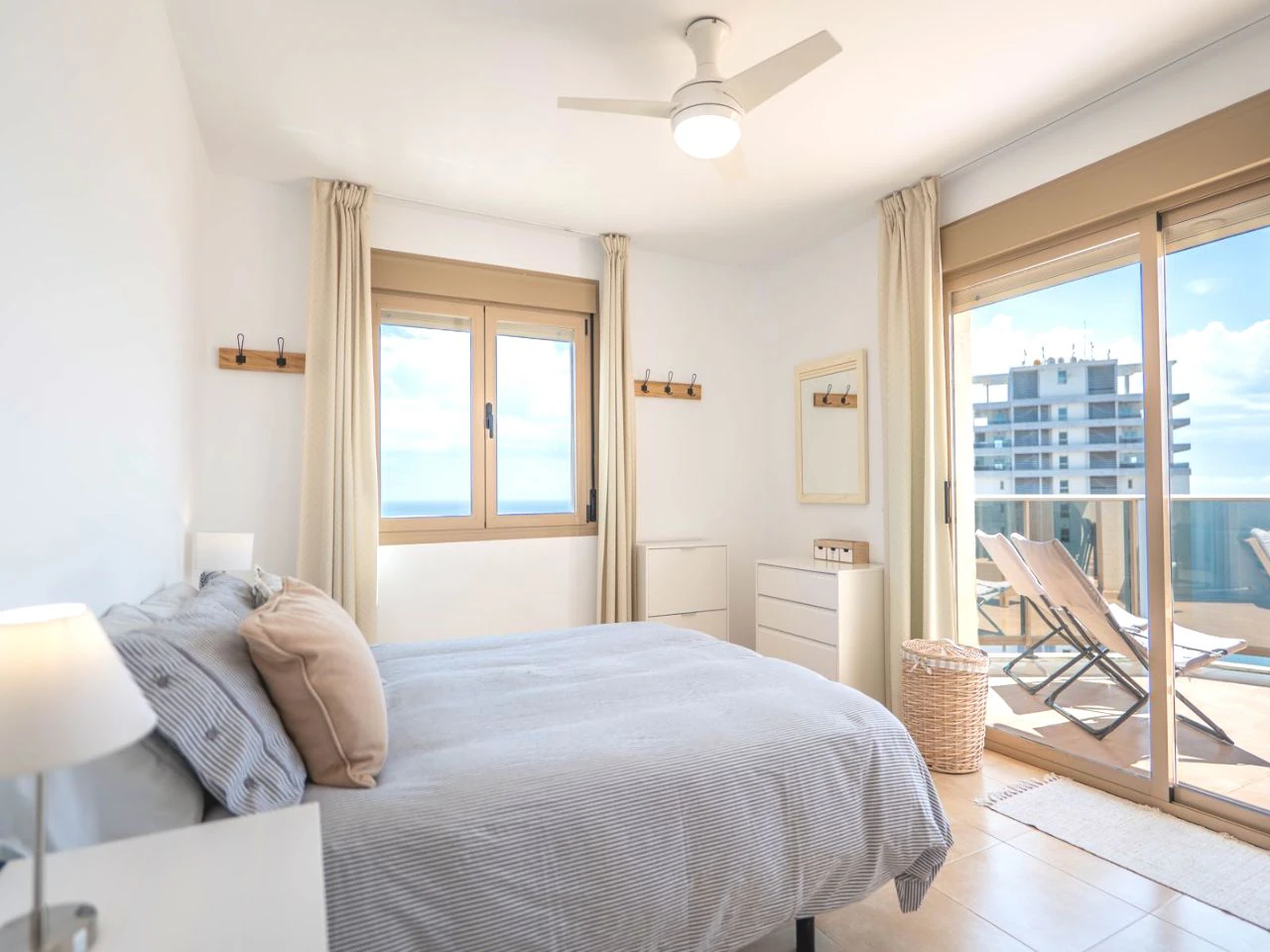 Impresionante Ático en Una Sola Planta con Vistas al Mar de 240° – Una Propiedad Verdaderamente Única en Calpe