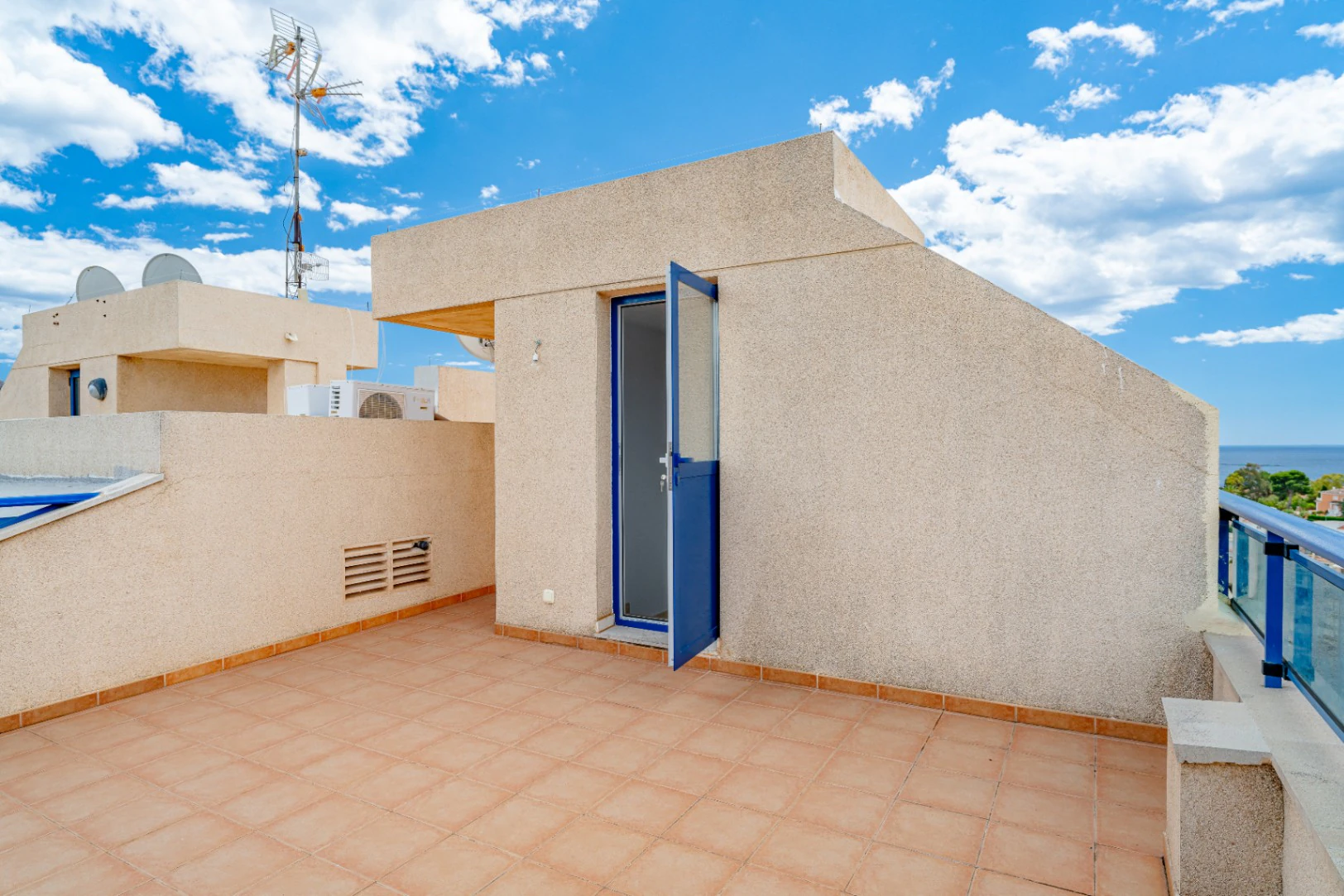 A447 - Penthouse duplex de rêve à Calpe : Un balcon privé sur la Méditerranée