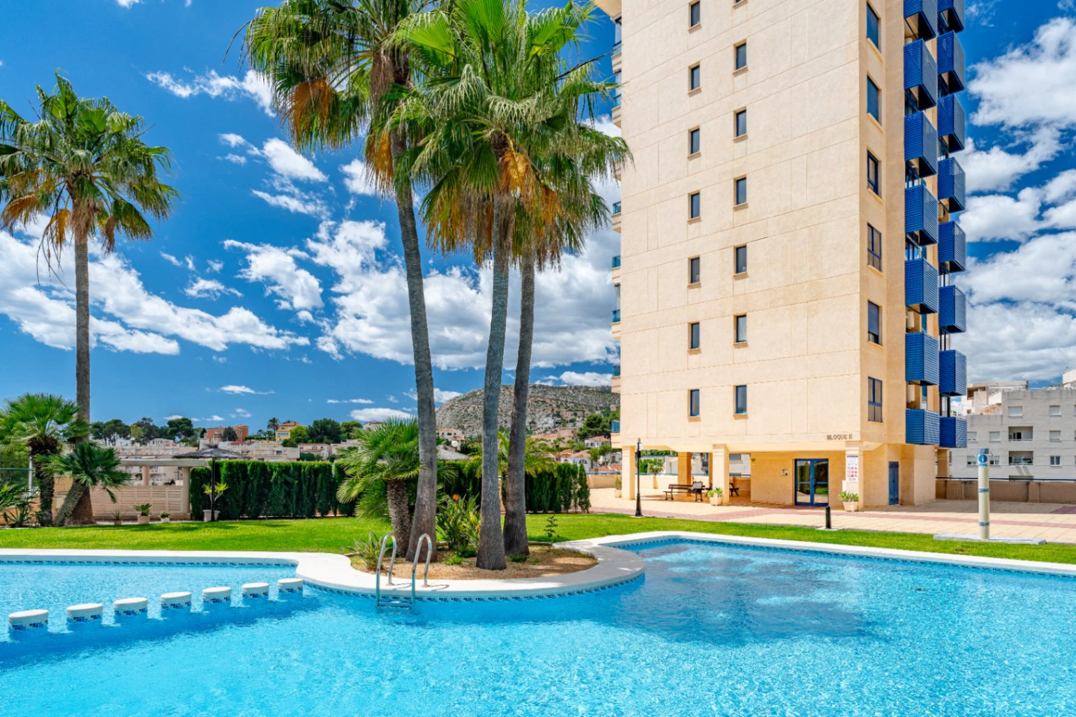 A447 - Penthouse duplex de rêve à Calpe : Un balcon privé sur la Méditerranée