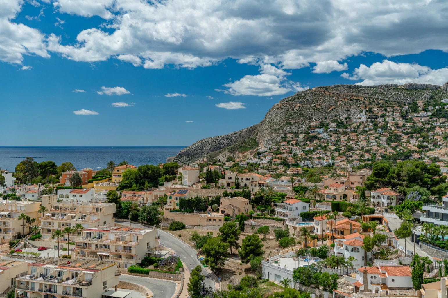 A447 - Penthouse duplex de rêve à Calpe : Un balcon privé sur la Méditerranée