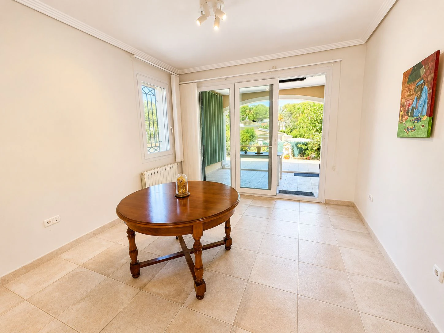 Bungalow con encanto, amplia terraza y piscina comunitaria en una de las mejores zonas de Calpe