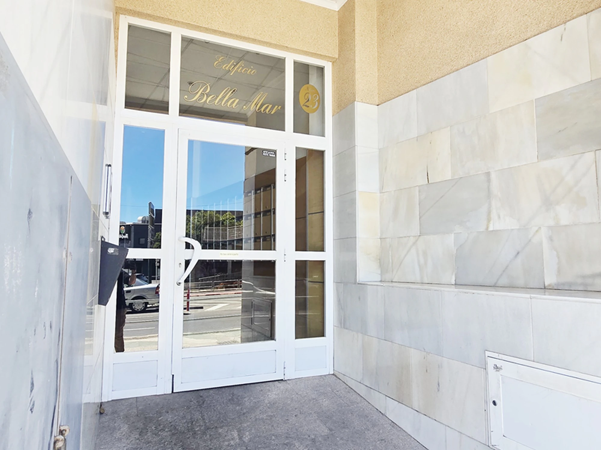 Licht, ruimte en een perfecte locatie in het hart van Calpe: het ideale thuis voor je gezin.