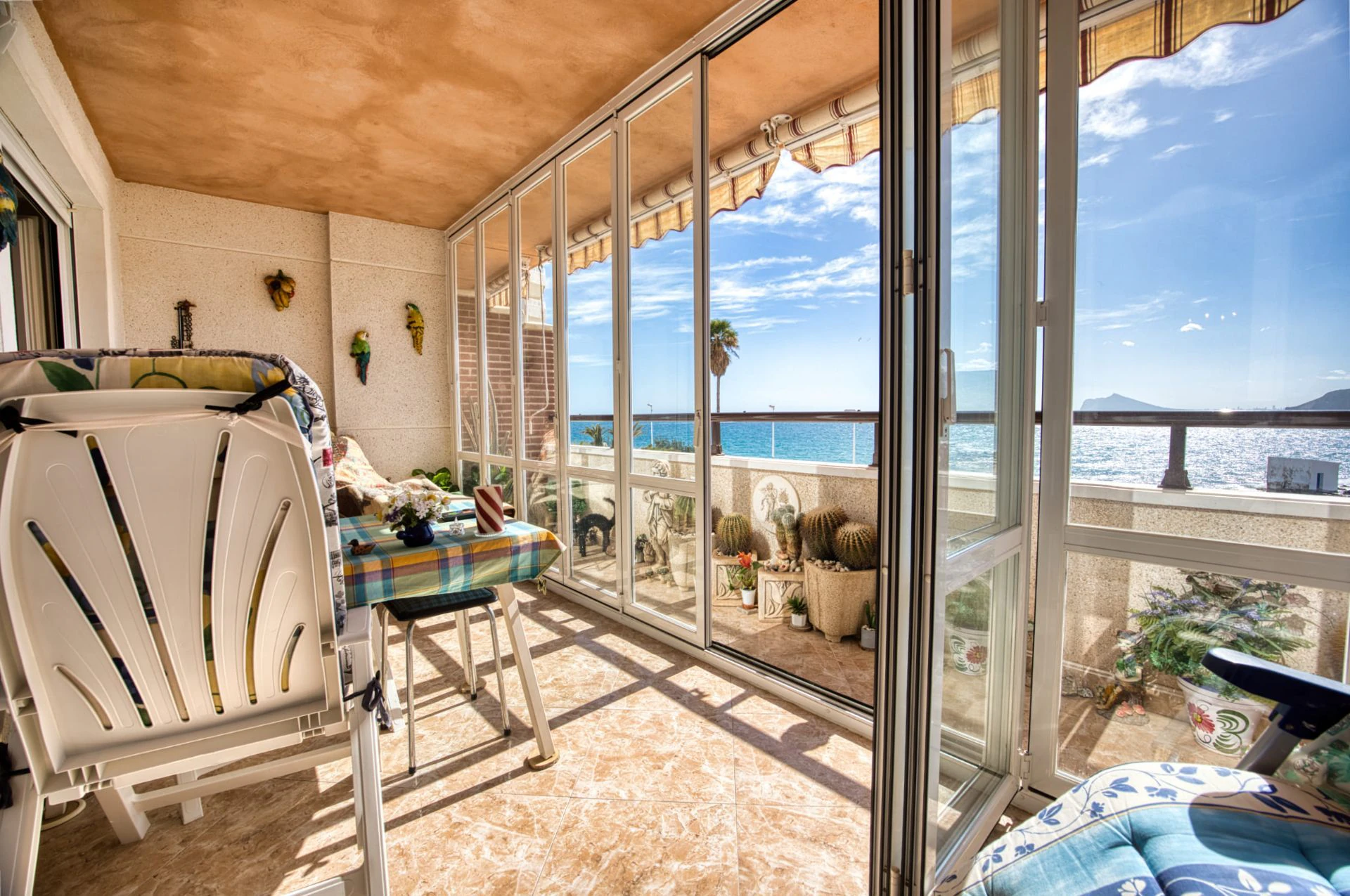 OG1KUDZV3 - ¡Vistas Infinitas al Mediterráneo! En Exclusiva: Apartamento Frontal de Playa en Calpe.