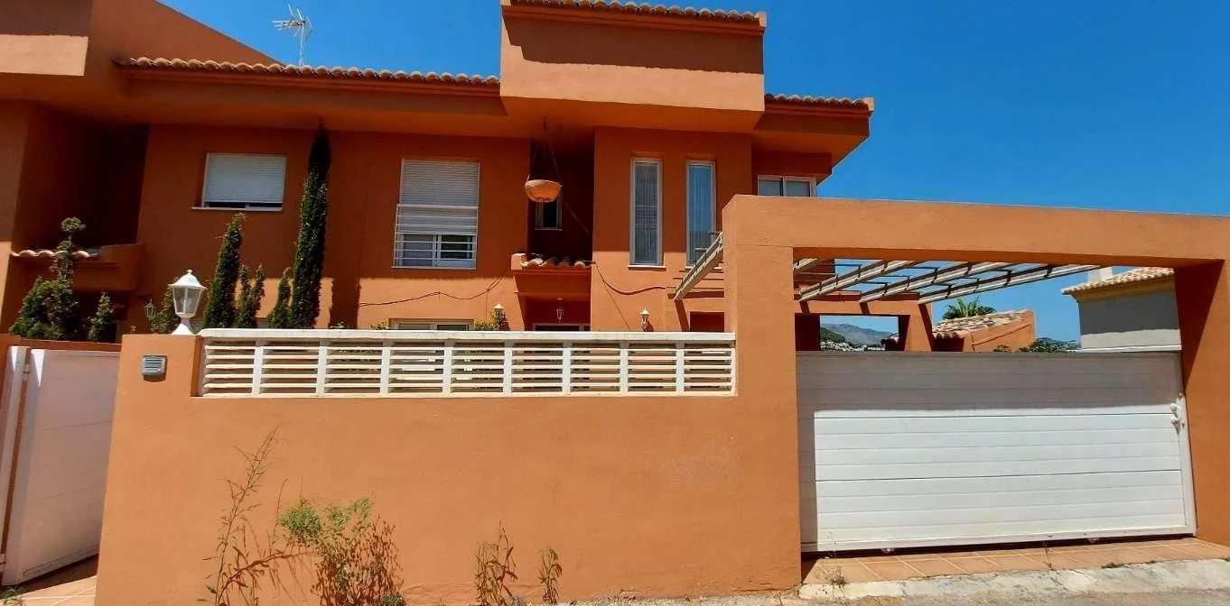 OGK5Q8WD - Villa pareada con piscina privada y espectaculares vistas en Calpe!