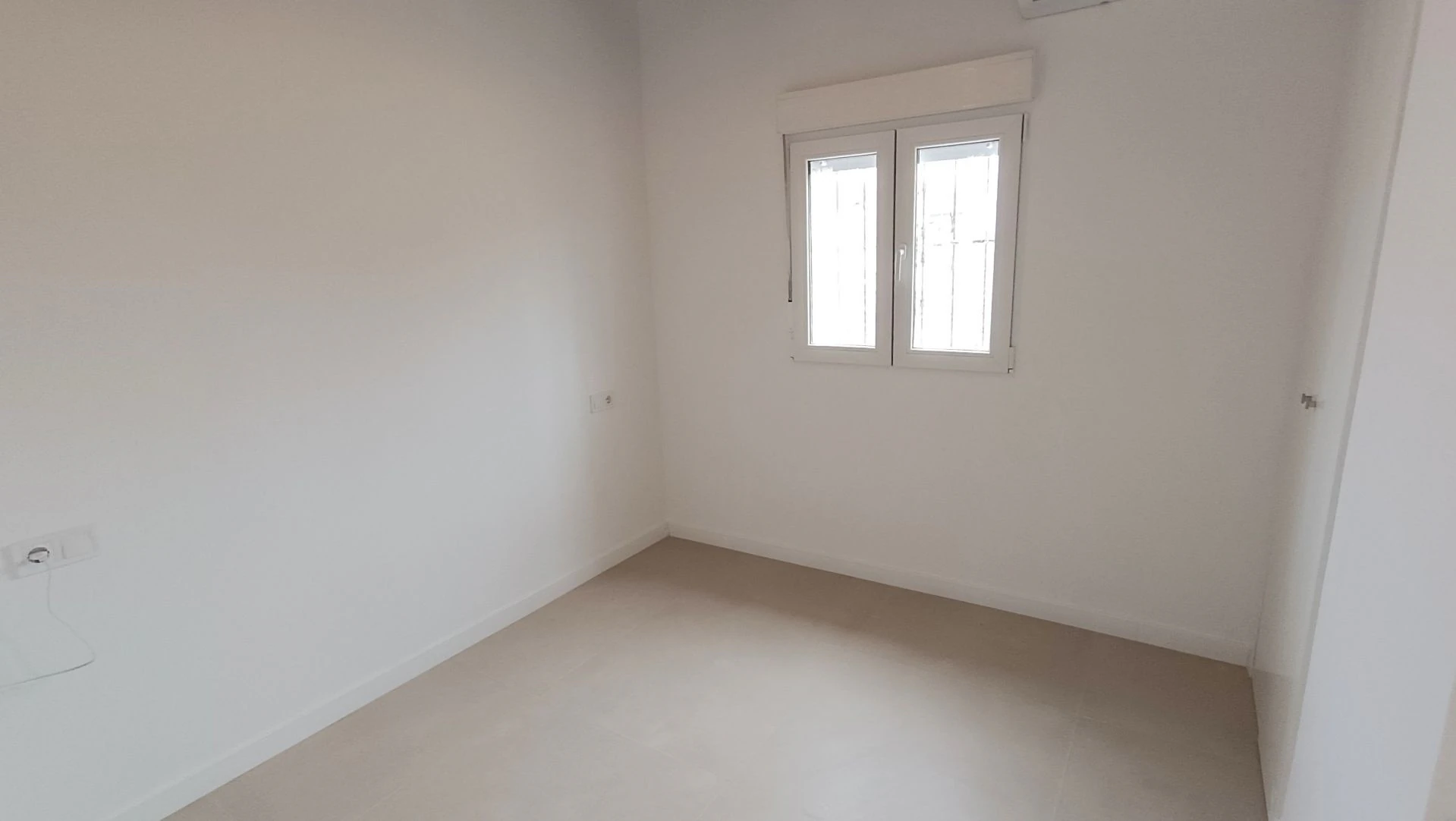 OG1GQHW6M - Oportunidad Única en Calpe: Chalet Independiente con Gran Potencial