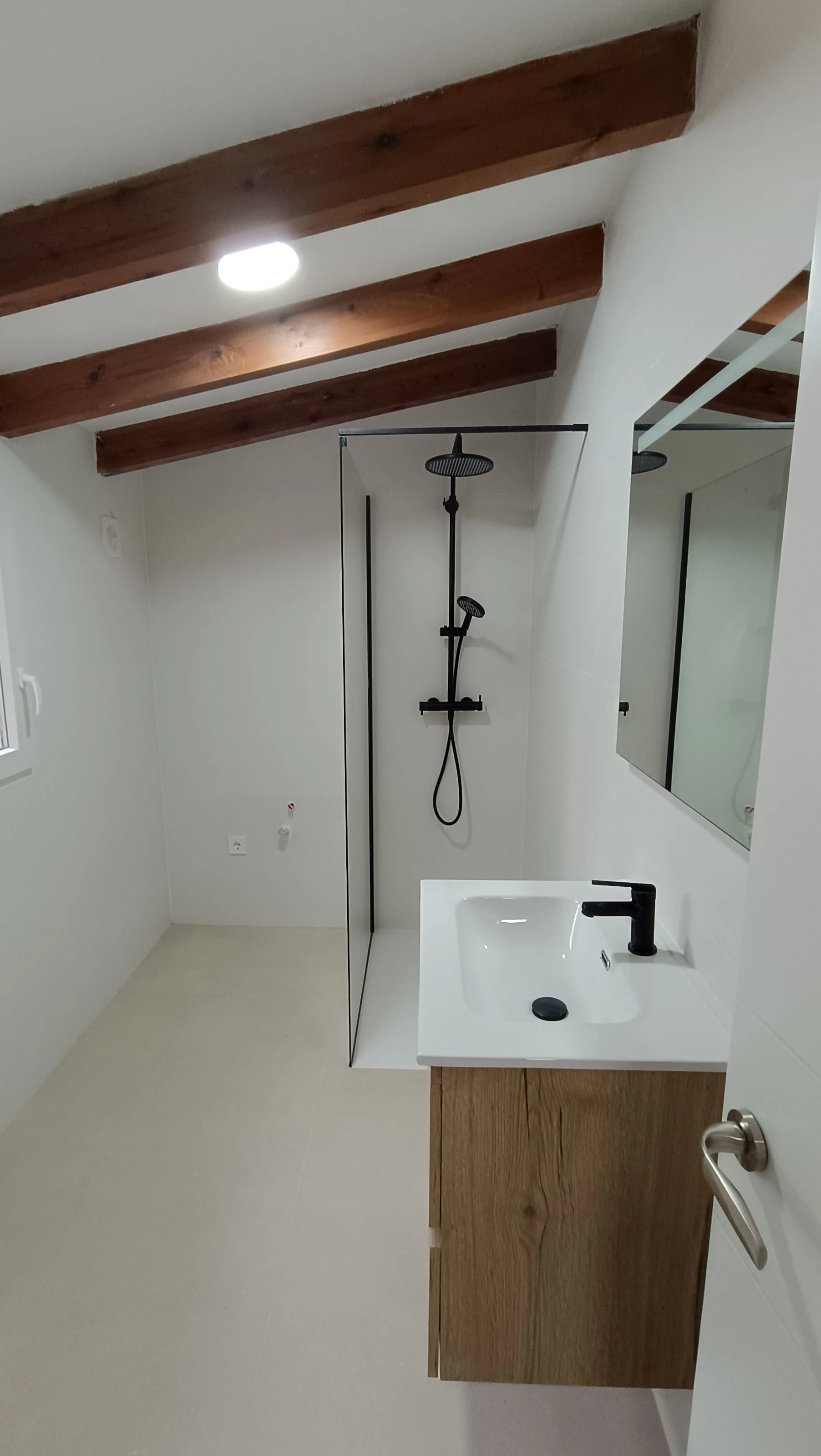 OG1GQHW6M - Oportunidad Única en Calpe: Chalet Independiente con Gran Potencial