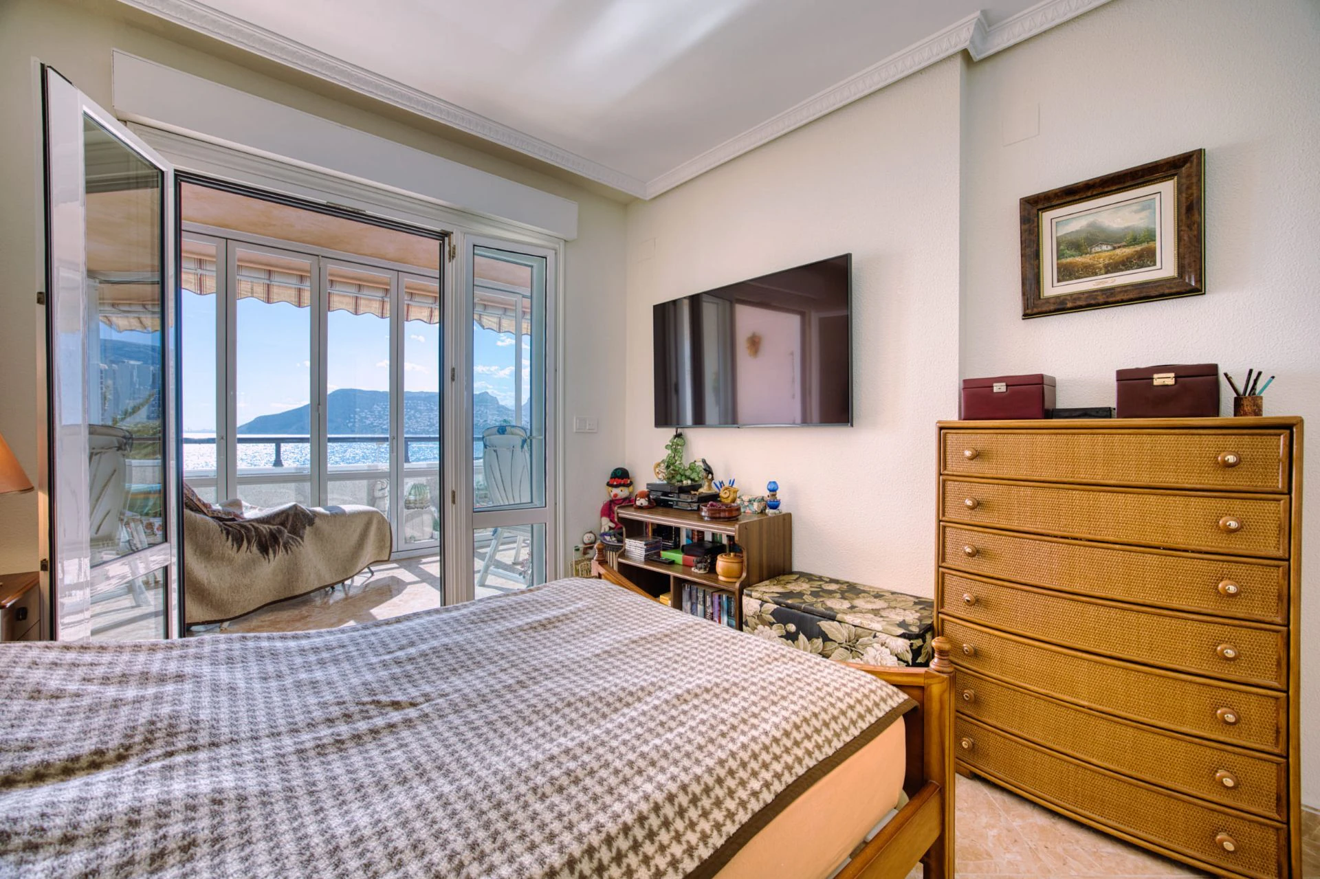 OG1KUDZV3 - ¡Vistas Infinitas al Mediterráneo! En Exclusiva: Apartamento Frontal de Playa en Calpe.