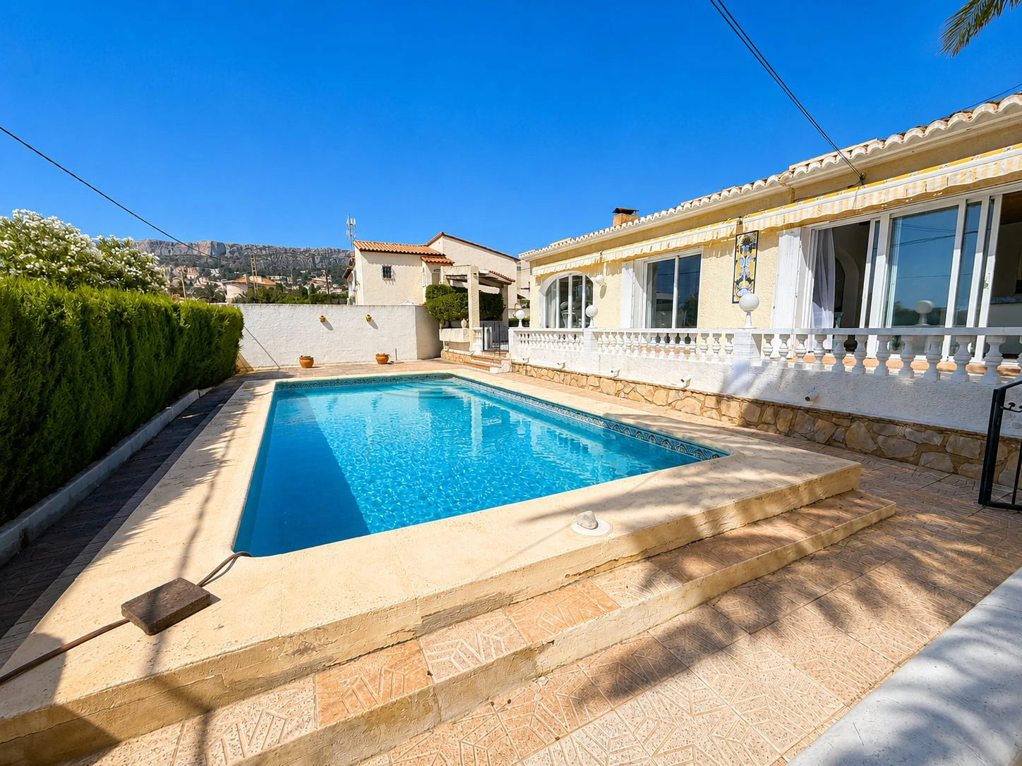 C428 - Villa de ensueño en La Canuta con vistas al mar y al Peñón de Ifach
