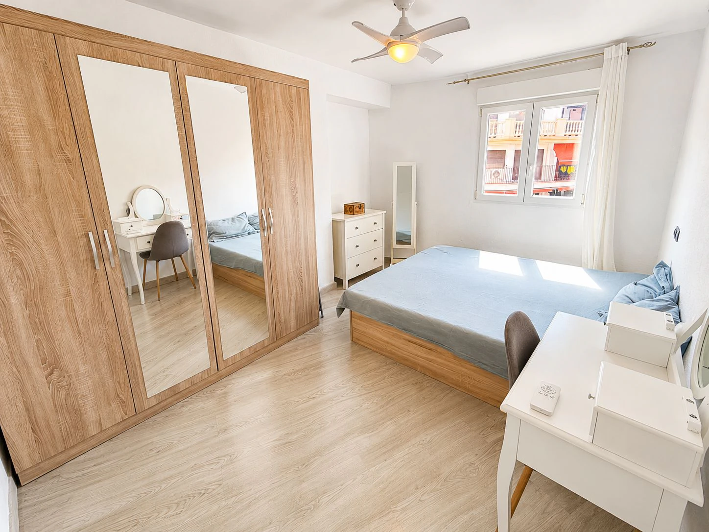 Vive en el corazón de Calpe: apartamento de 2 dormitorios con terraza y todos los servicios a un paso