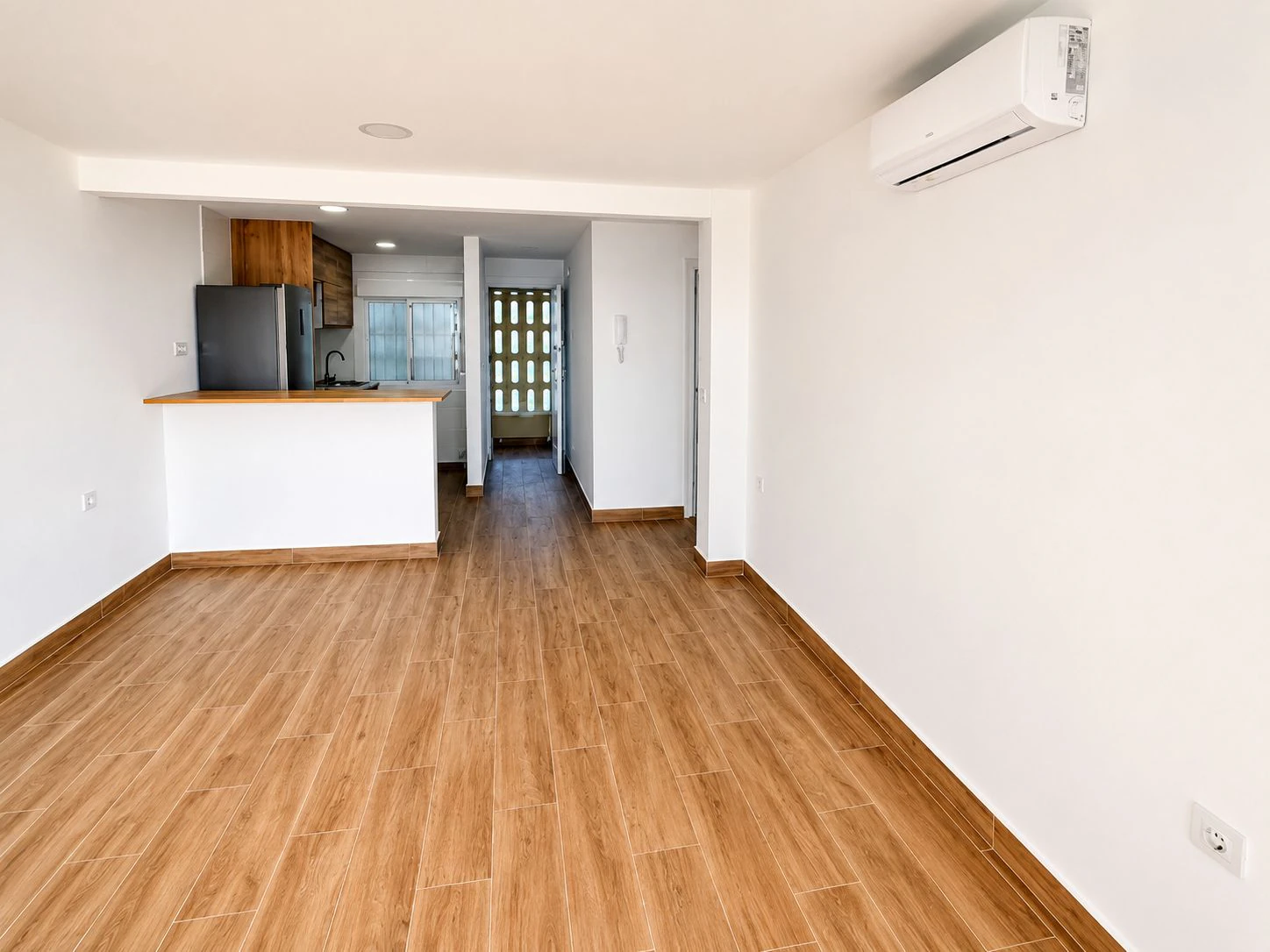 Vive en Calpe: apartamento con terraza y piscina cerca del mar