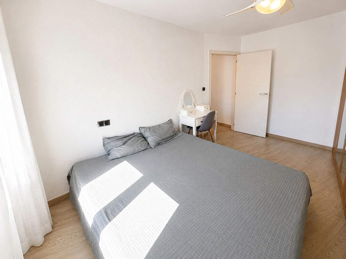 Vive en el corazón de Calpe: apartamento de 2 dormitorios con terraza y todos los servicios a un paso