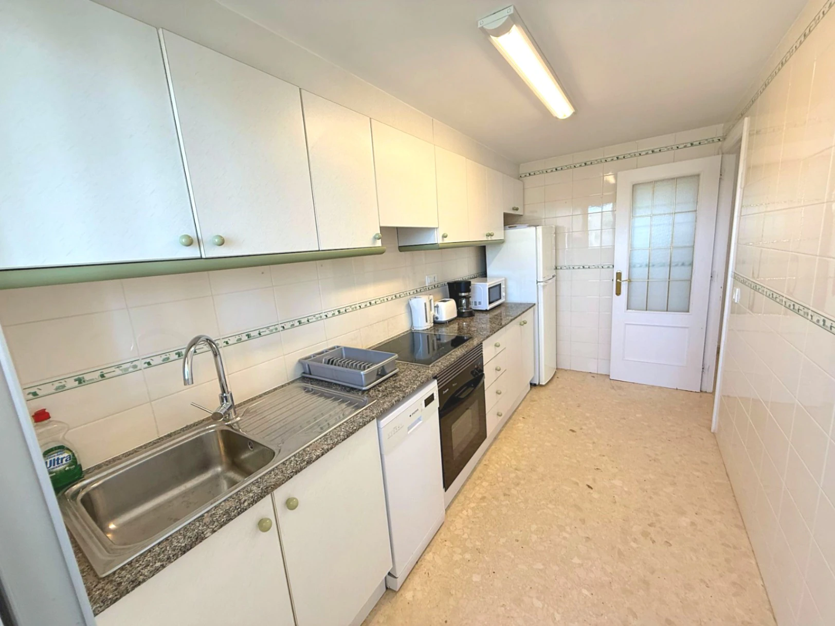 APARTAMENTO SITUADO A 100 METROS DE LA PLAYA
