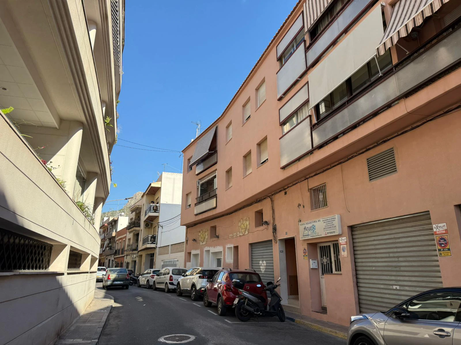 Oportunidad Única: Planta Baja Convertida en Vivienda Moderna
