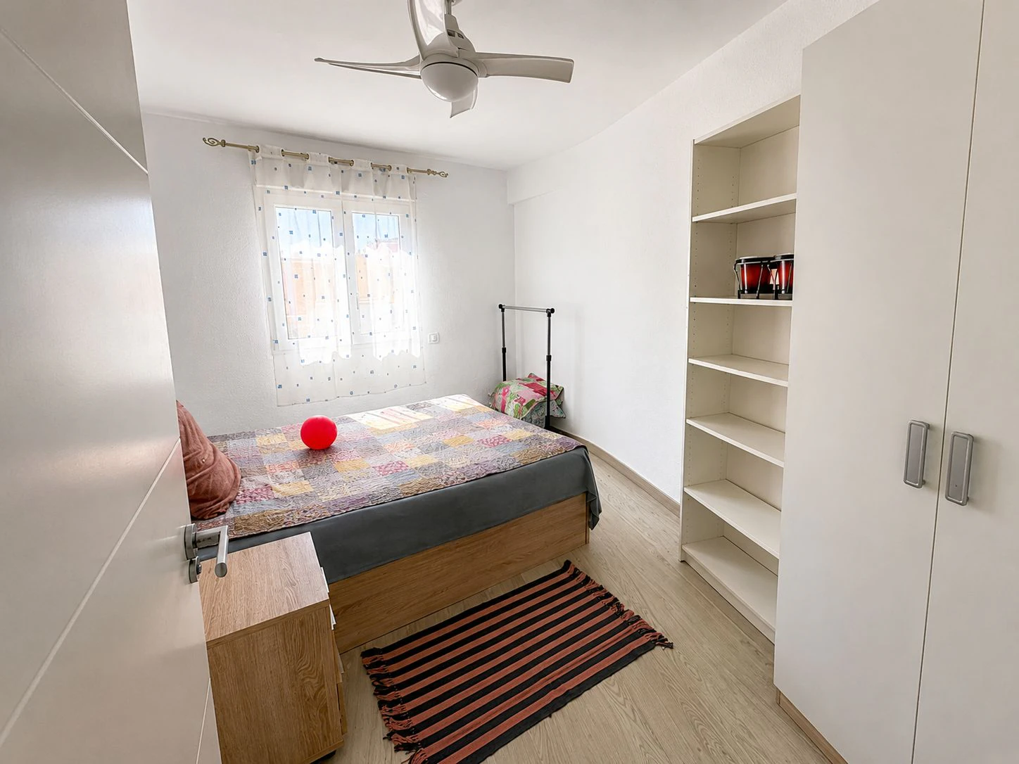 Vive en el corazón de Calpe: apartamento de 2 dormitorios con terraza y todos los servicios a un paso