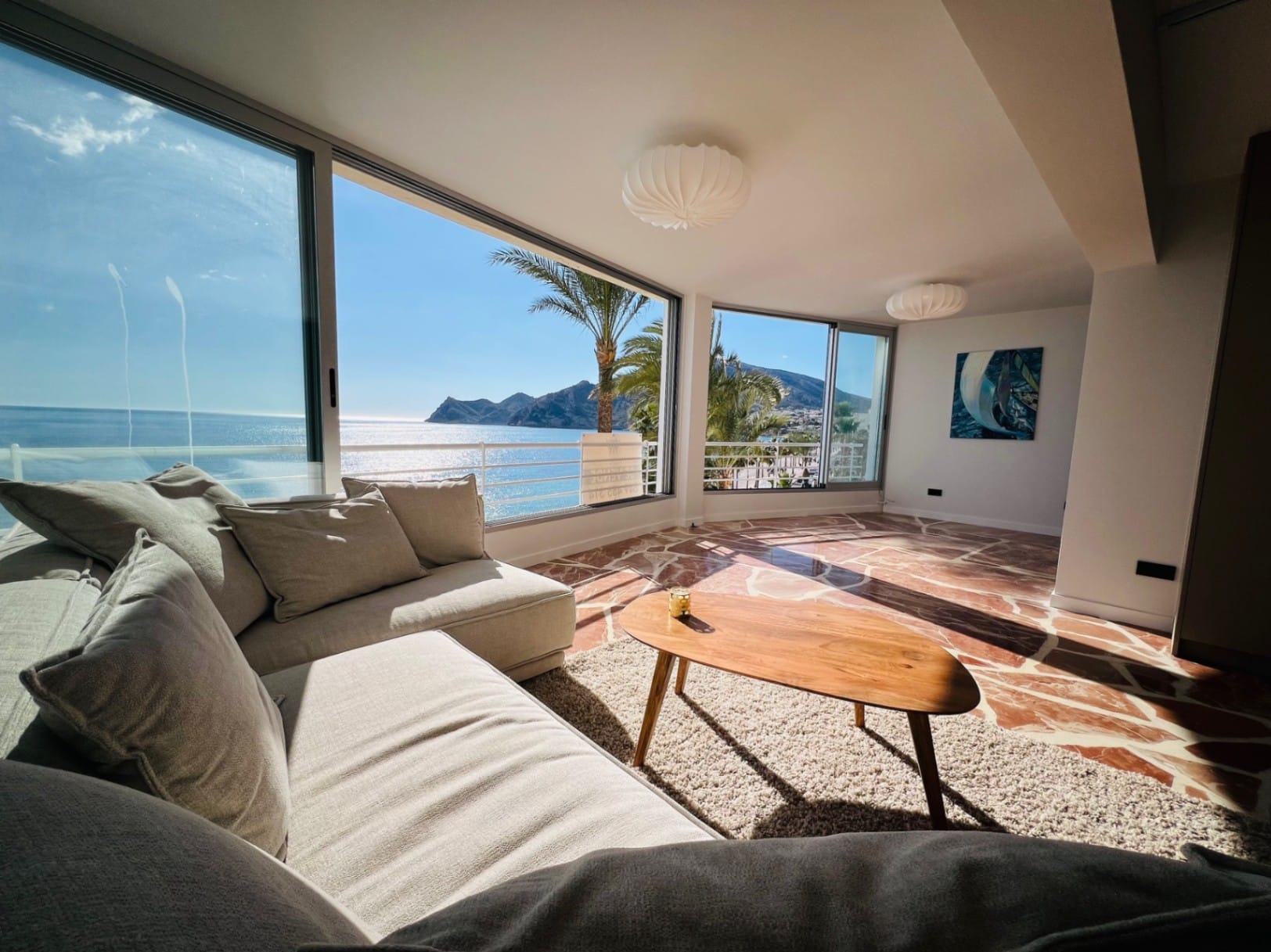 Apartment with spectacular panoramic sea views in Altea