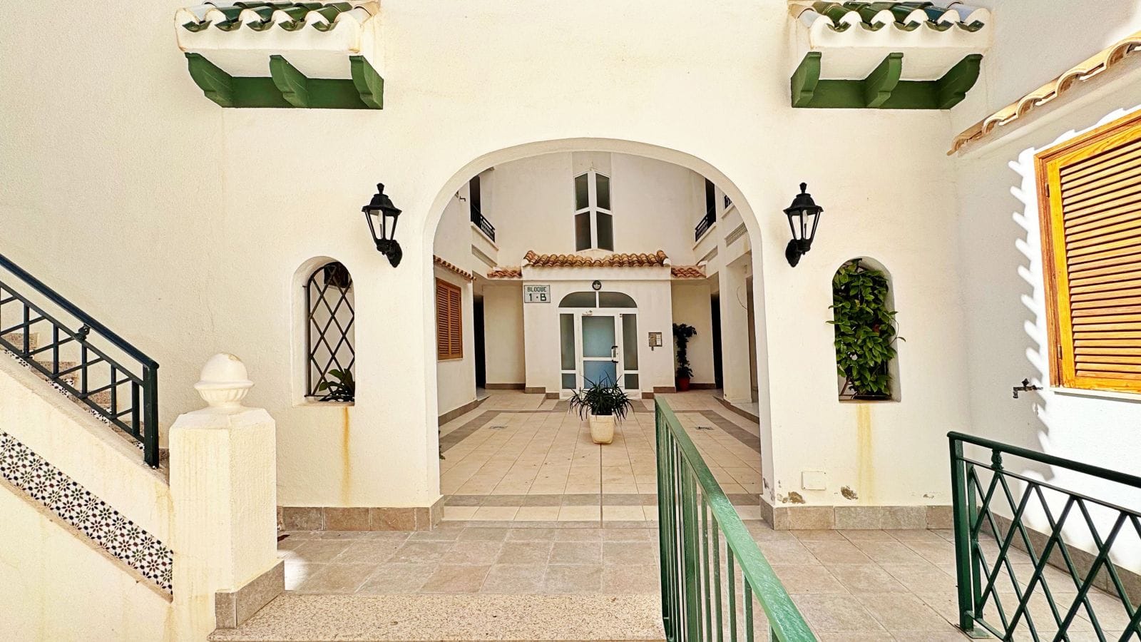 Apartment for Sale in Viñamar V, 200 m from La Mata Beach , Torrevieja