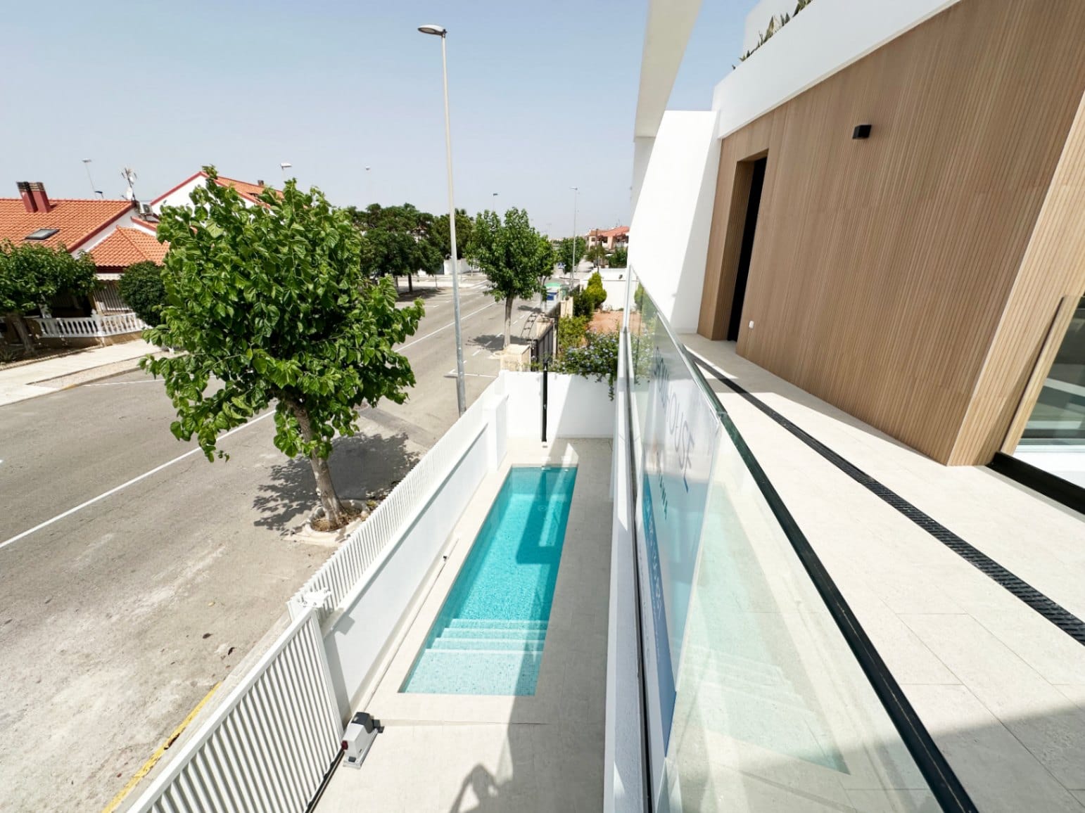 Key-Ready Independent Villa with swimming pool, terrace and solarium – Torre de la Horadada