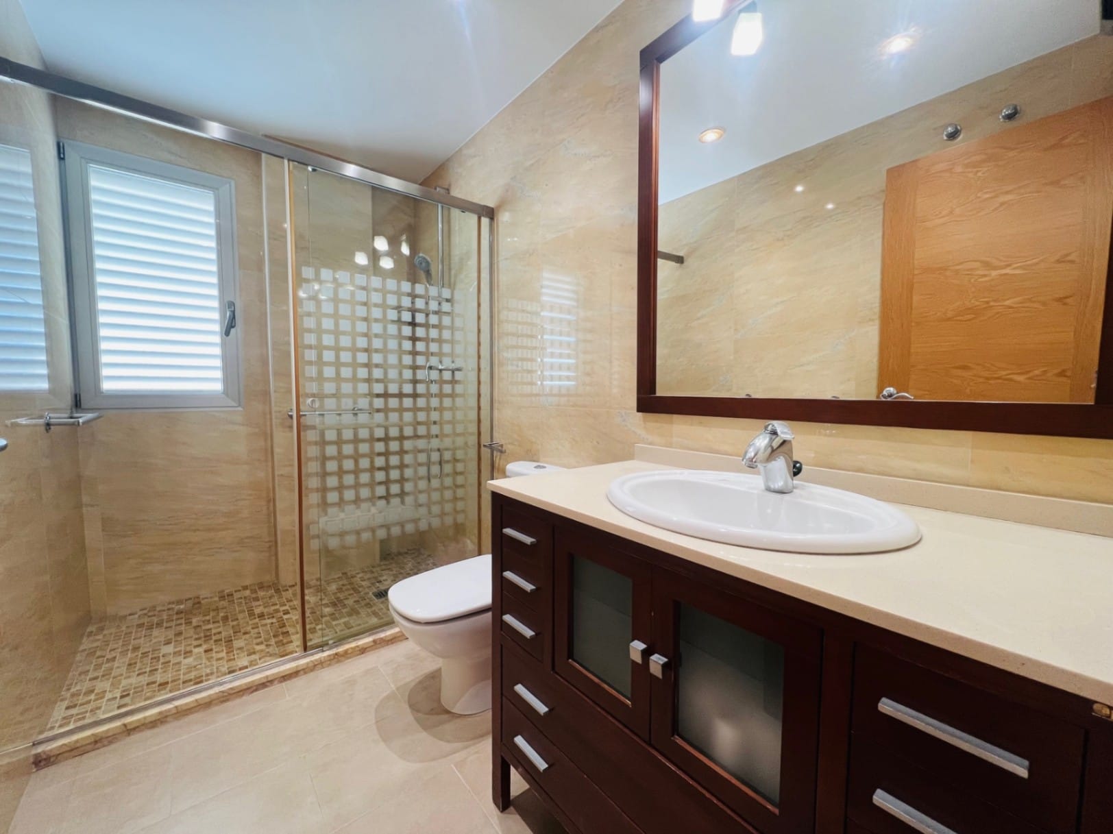 Spectacular apartment on the first line of Altea