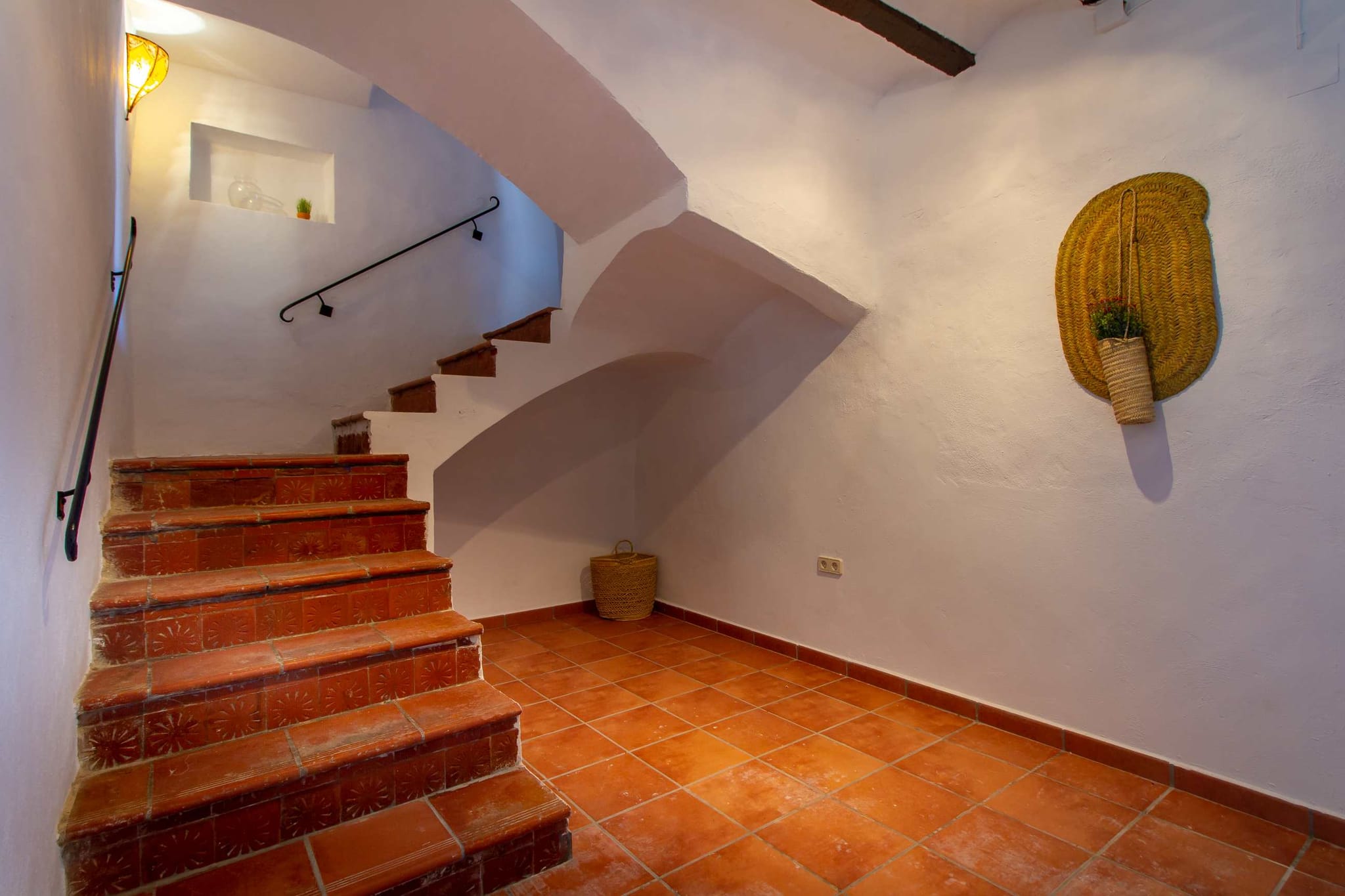 Charming House in the Old Town of Polop: Discover its History and Charm