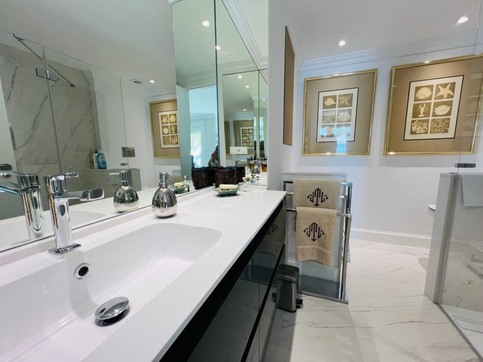 Fantastic apartment on the first line of Altea