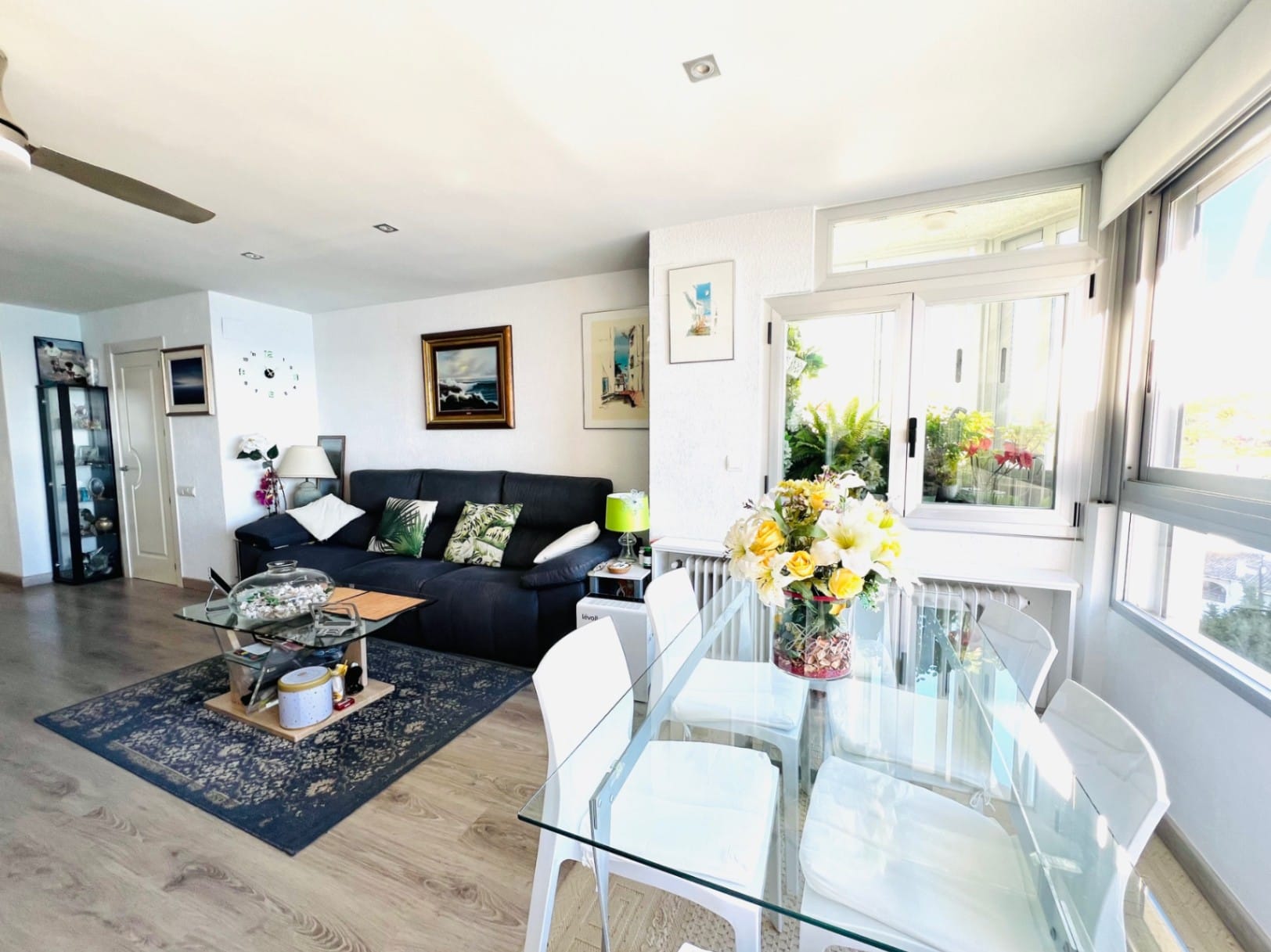 Beautiful beachfront apartment in Altea