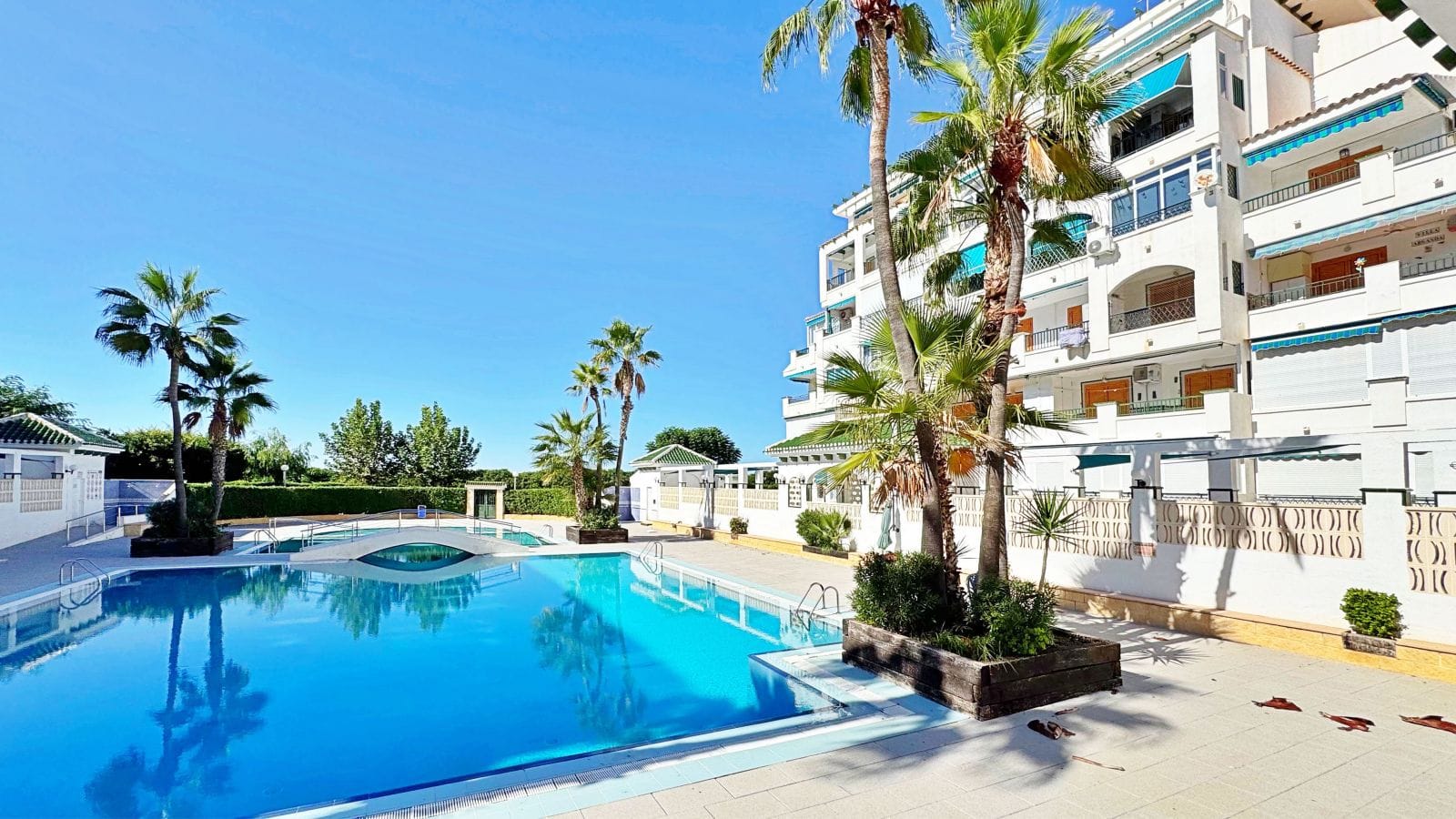Apartment for Sale in Viñamar V, 200 m from La Mata Beach , Torrevieja
