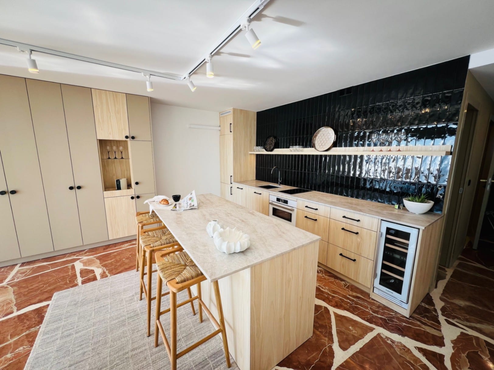 Apartment with spectacular panoramic sea views in Altea