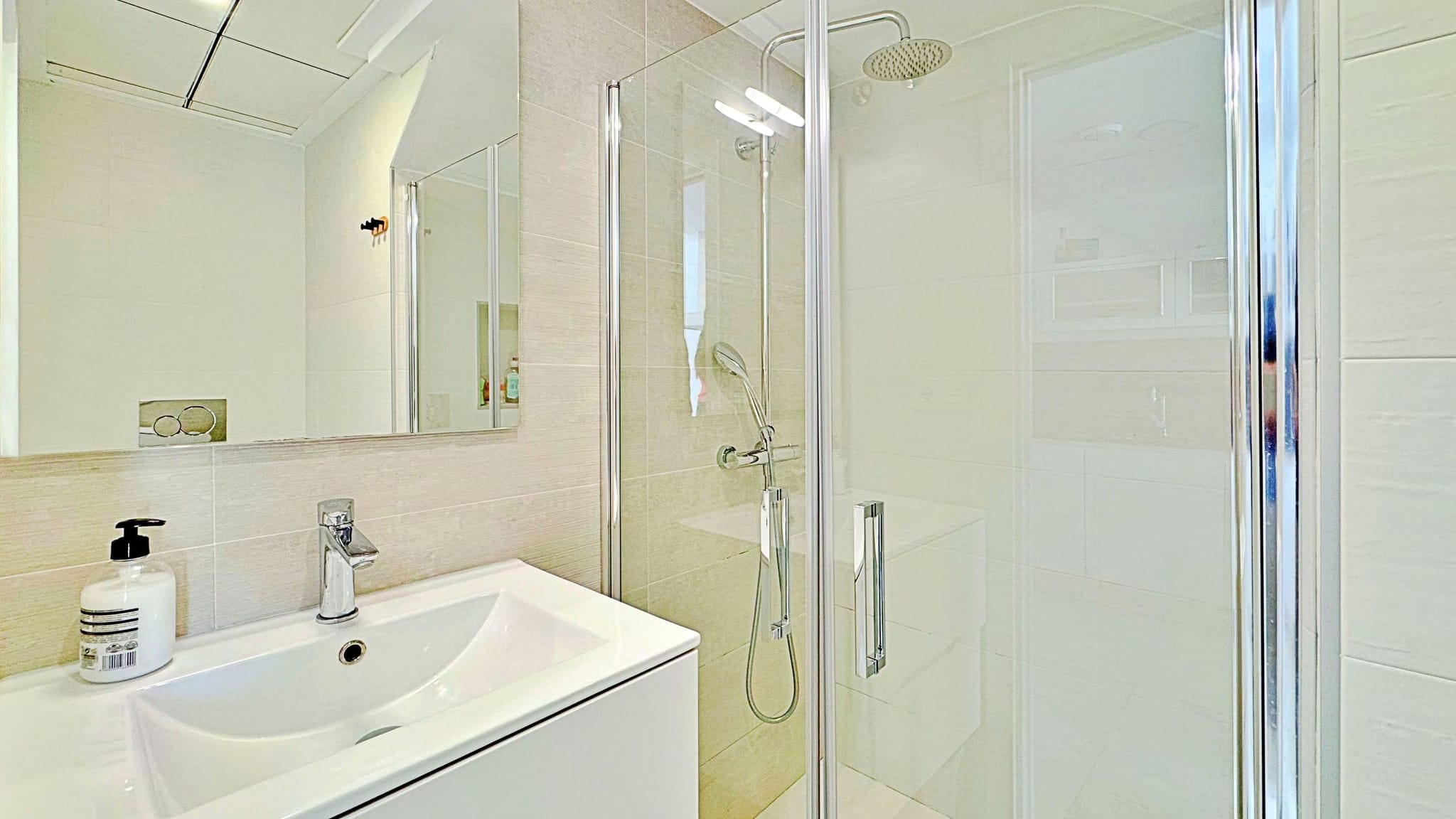 Townhouse in Torrevieja with 3 bedrooms and 3 bathrooms.
