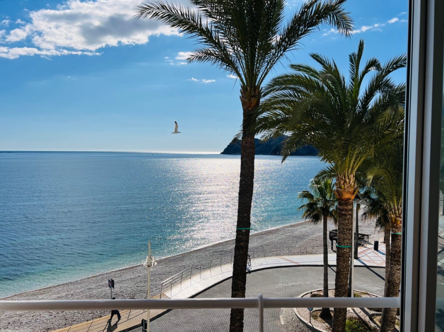 Apartment with spectacular panoramic sea views in Altea