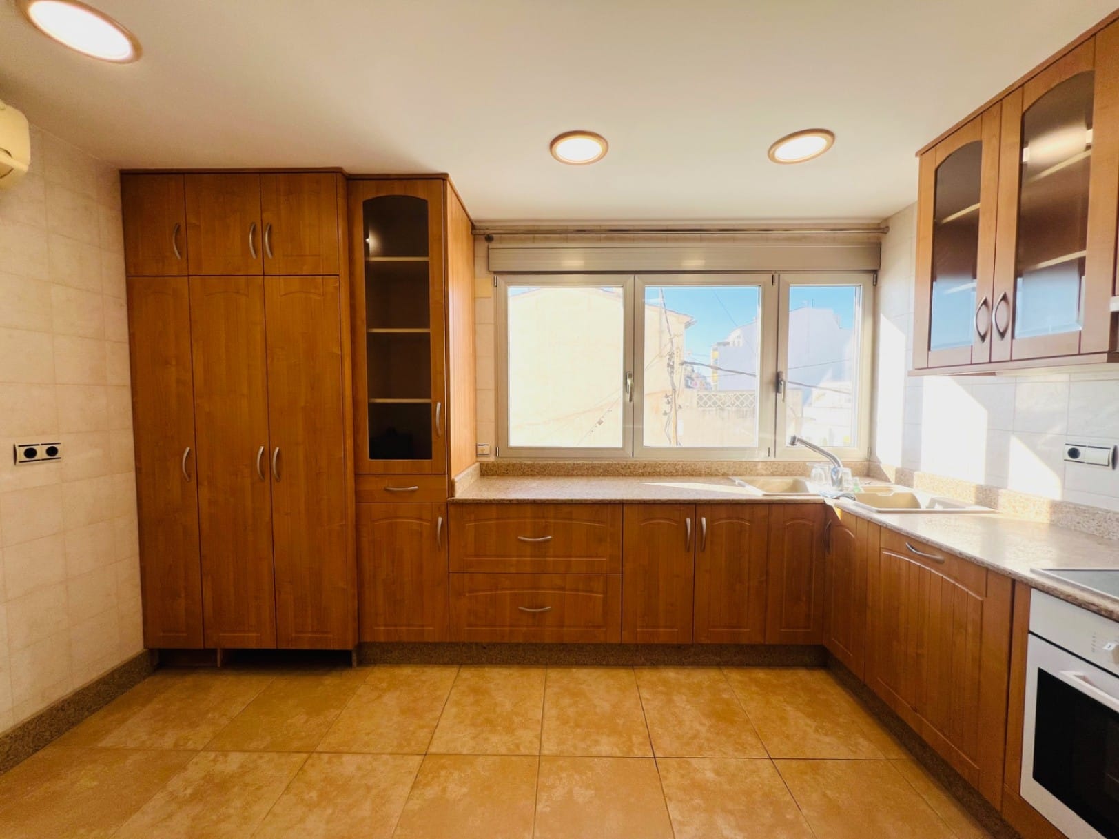Spectacular apartment on the first line of Altea